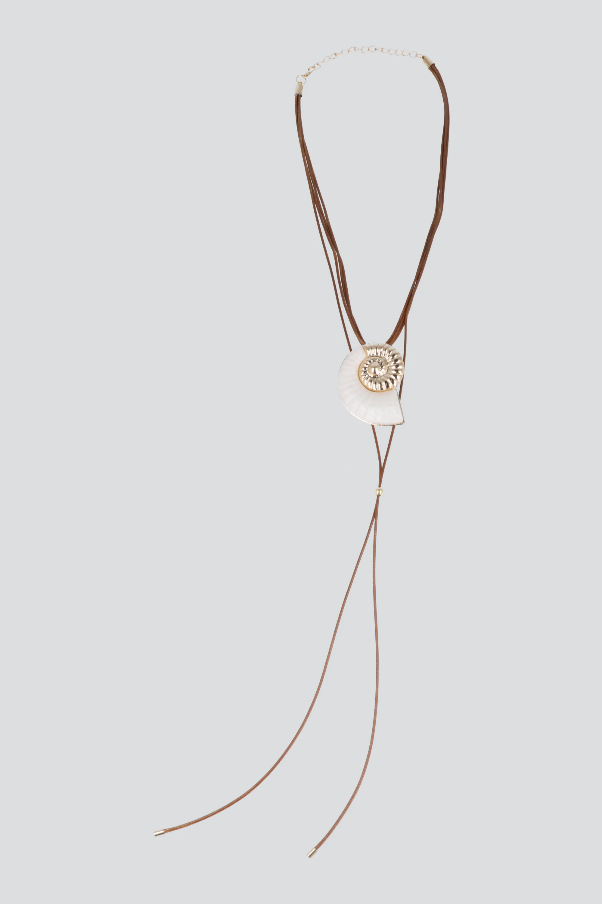 COLLAR CARACOLA CUERDITA