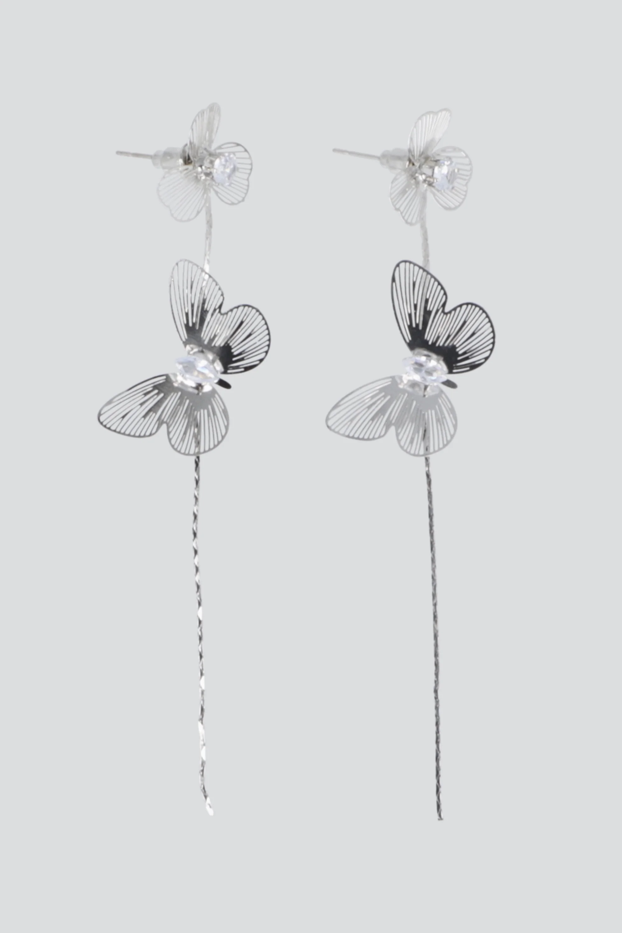 Aretes mariposas caladas