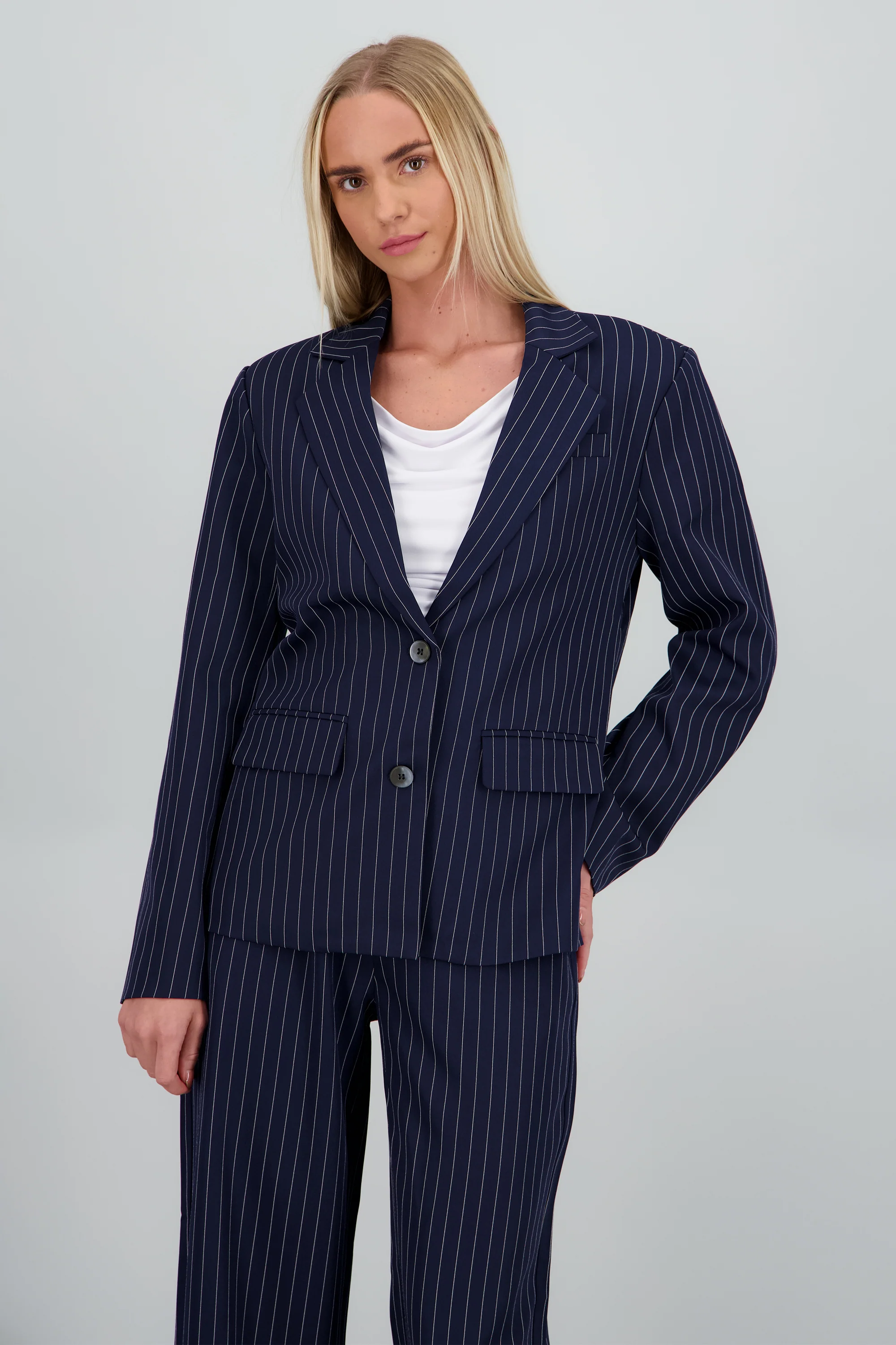 Blazer oversized de rayas - Image 2
