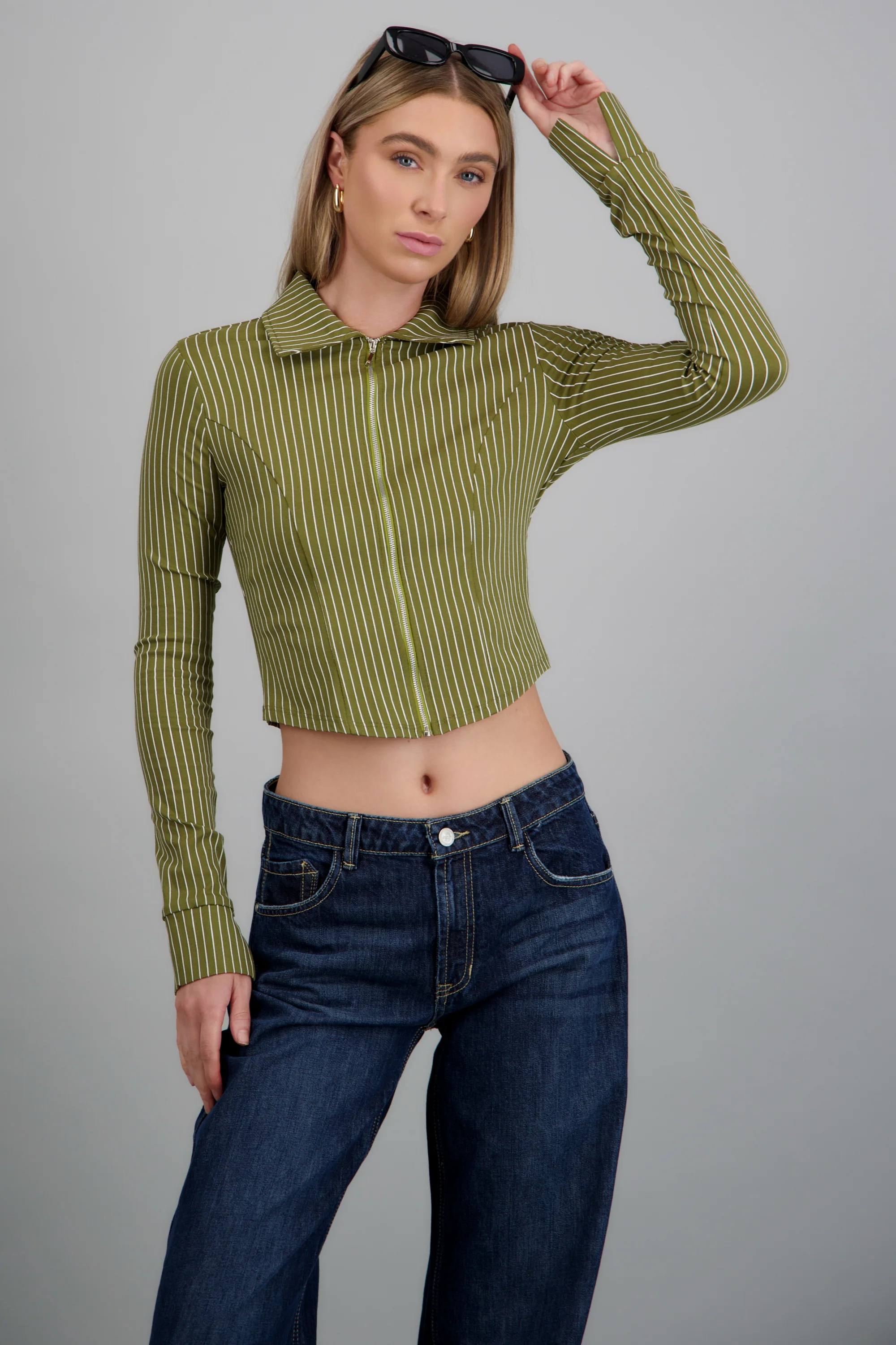 Blusa de rayas manga larga detalle cierre