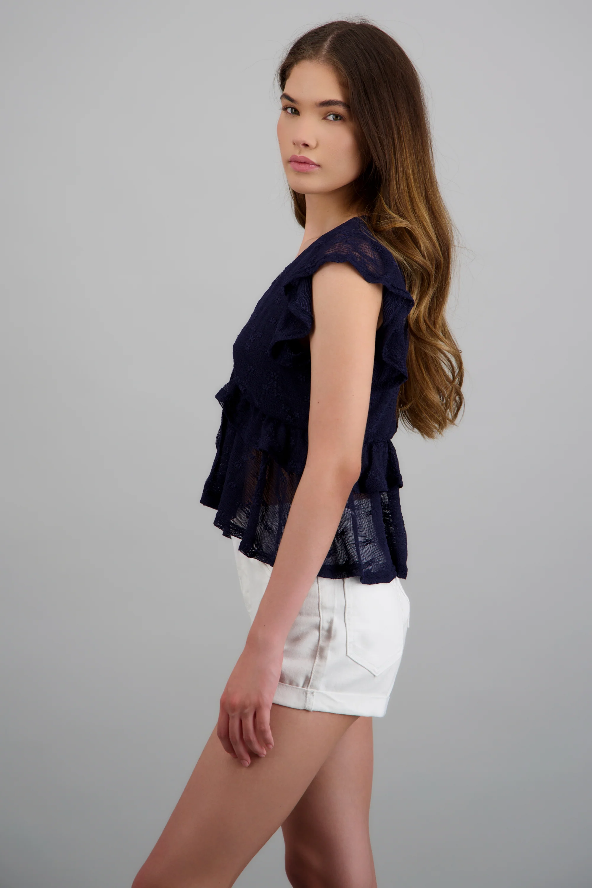 Blusa encaje con olanes - Image 3