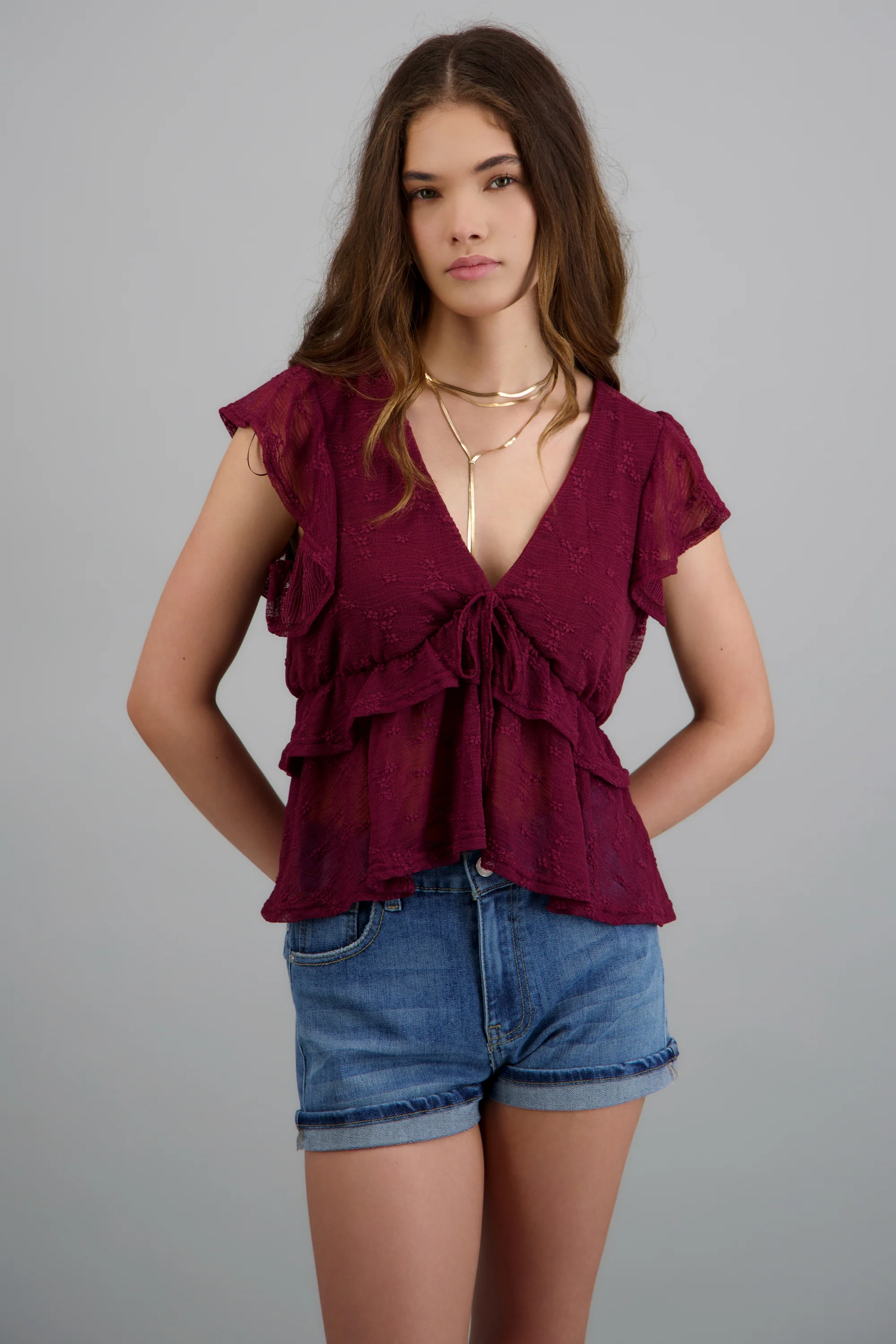 Blusa encaje con olanes