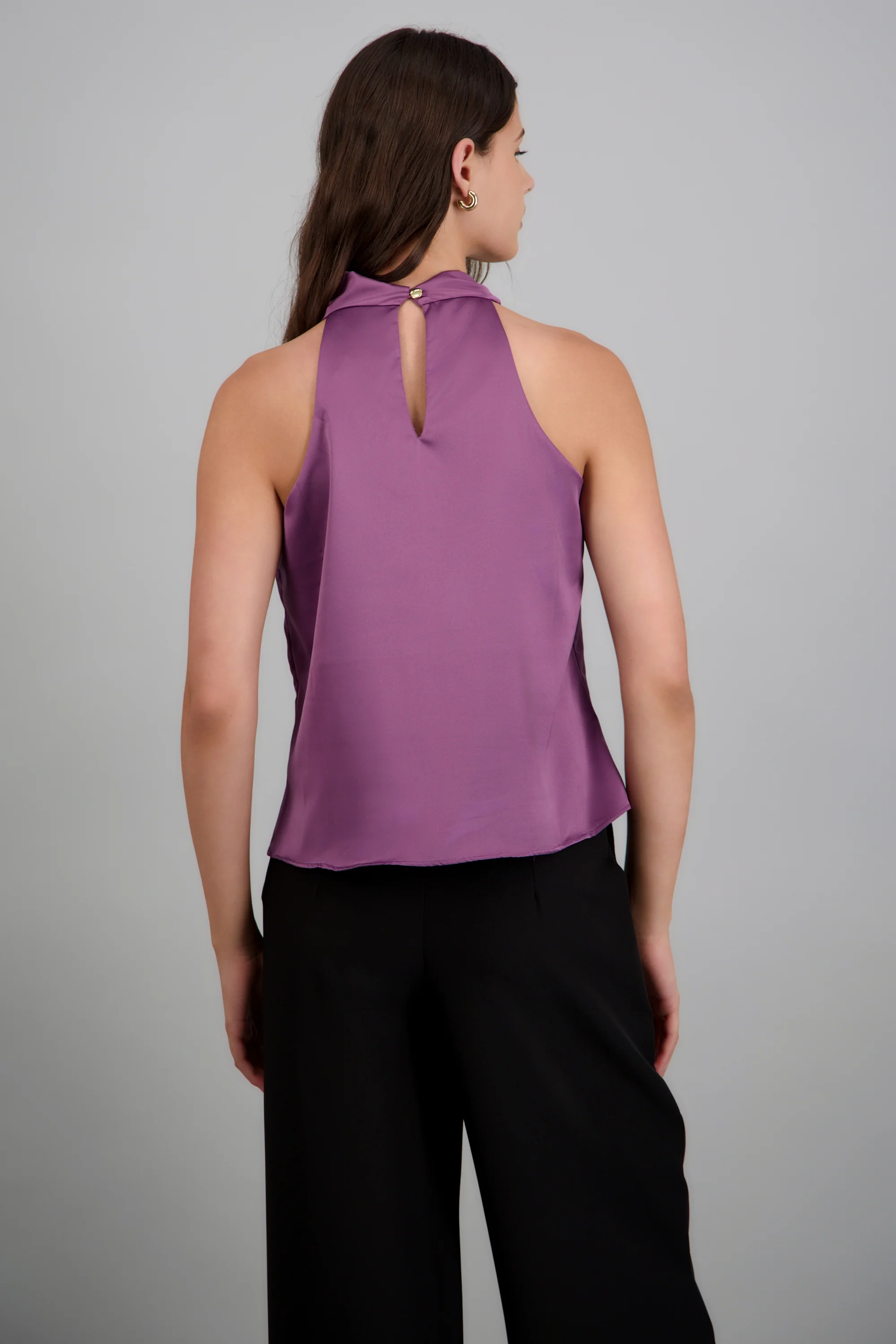 Blusa halter satin detalle hebilla irregular - Image 2