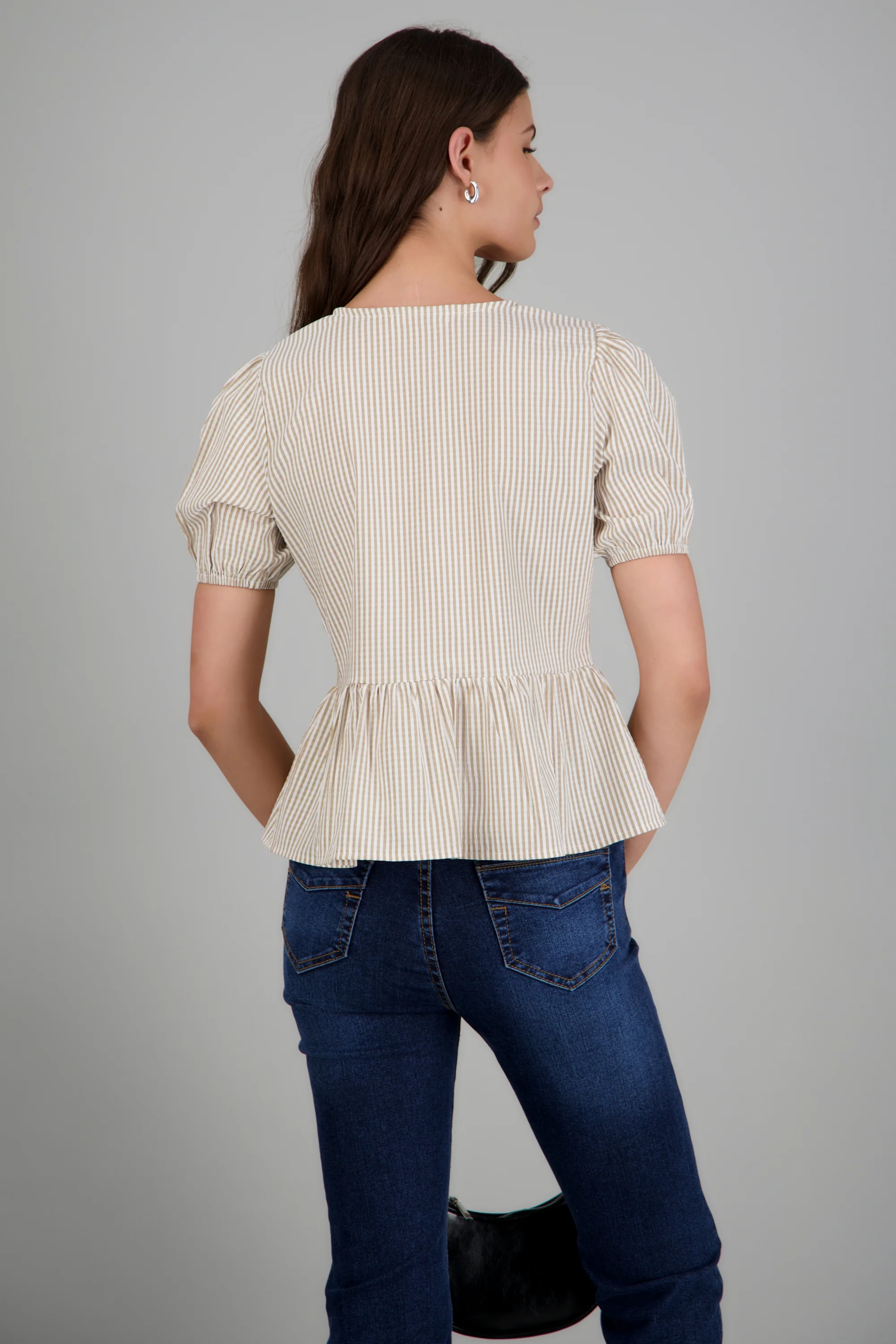 Blusa manga corta detalle moños - Image 2