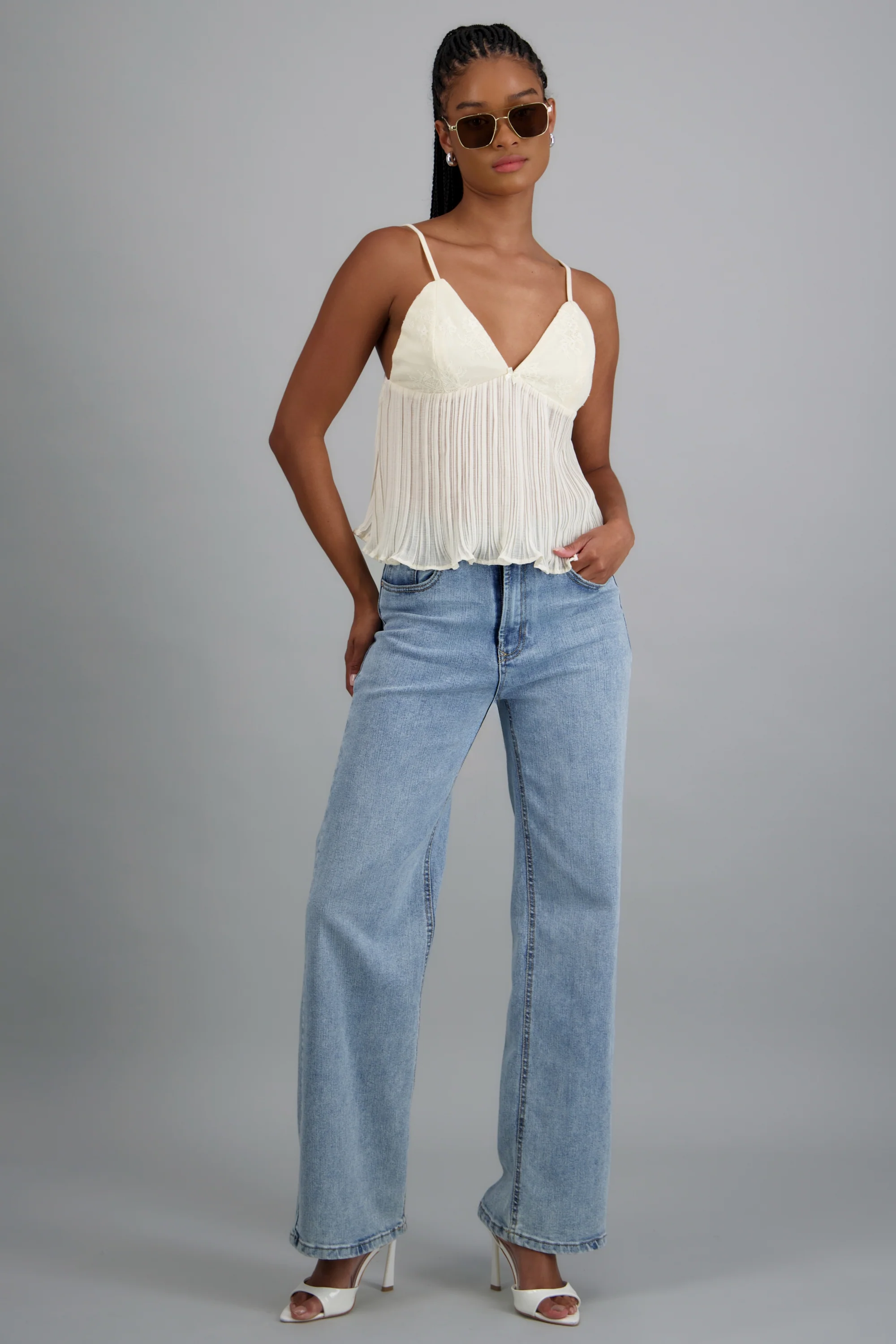 Blusa mini plisados detalle encaje