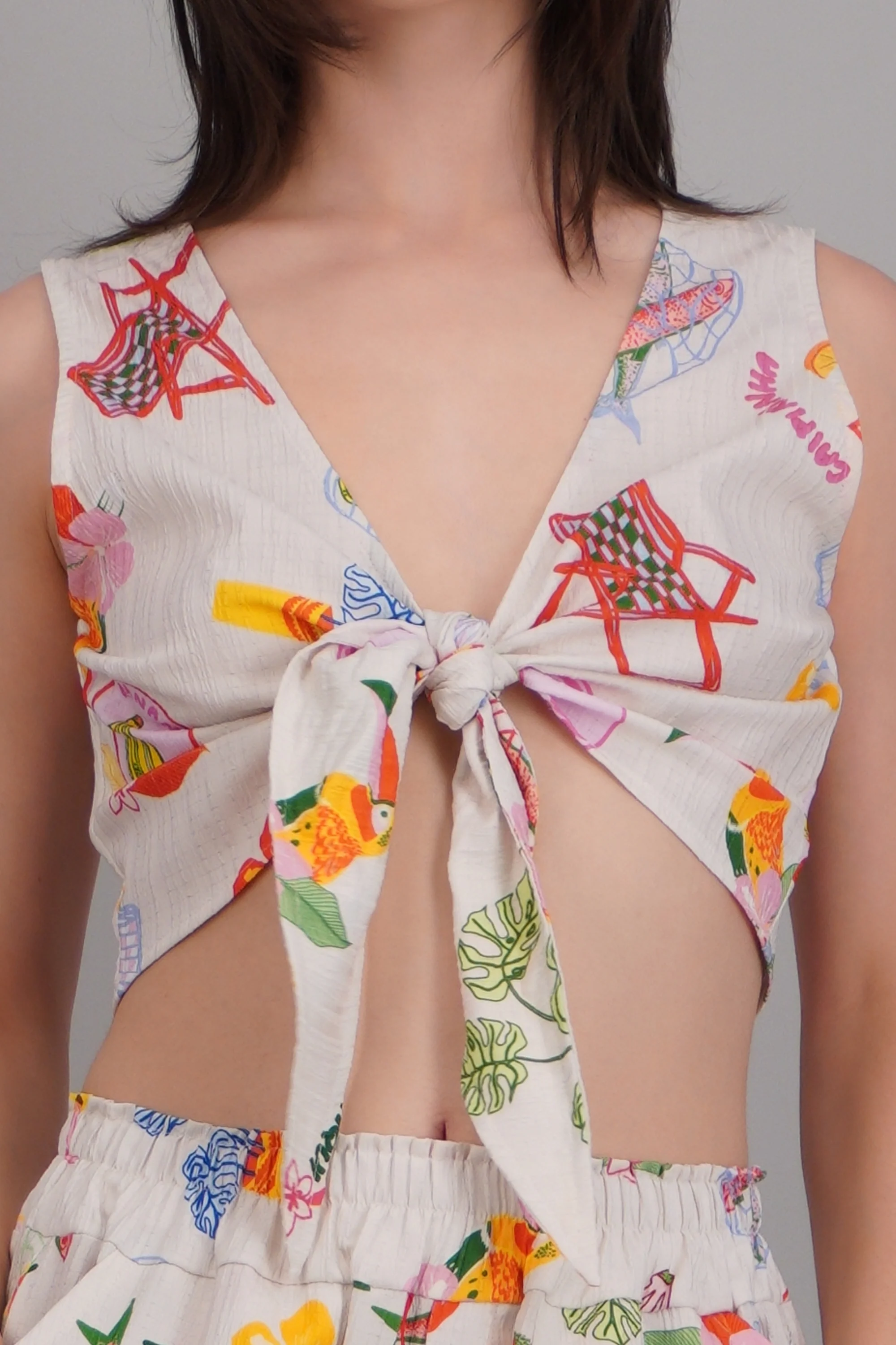 Blusa nudo estampado playa - Image 5