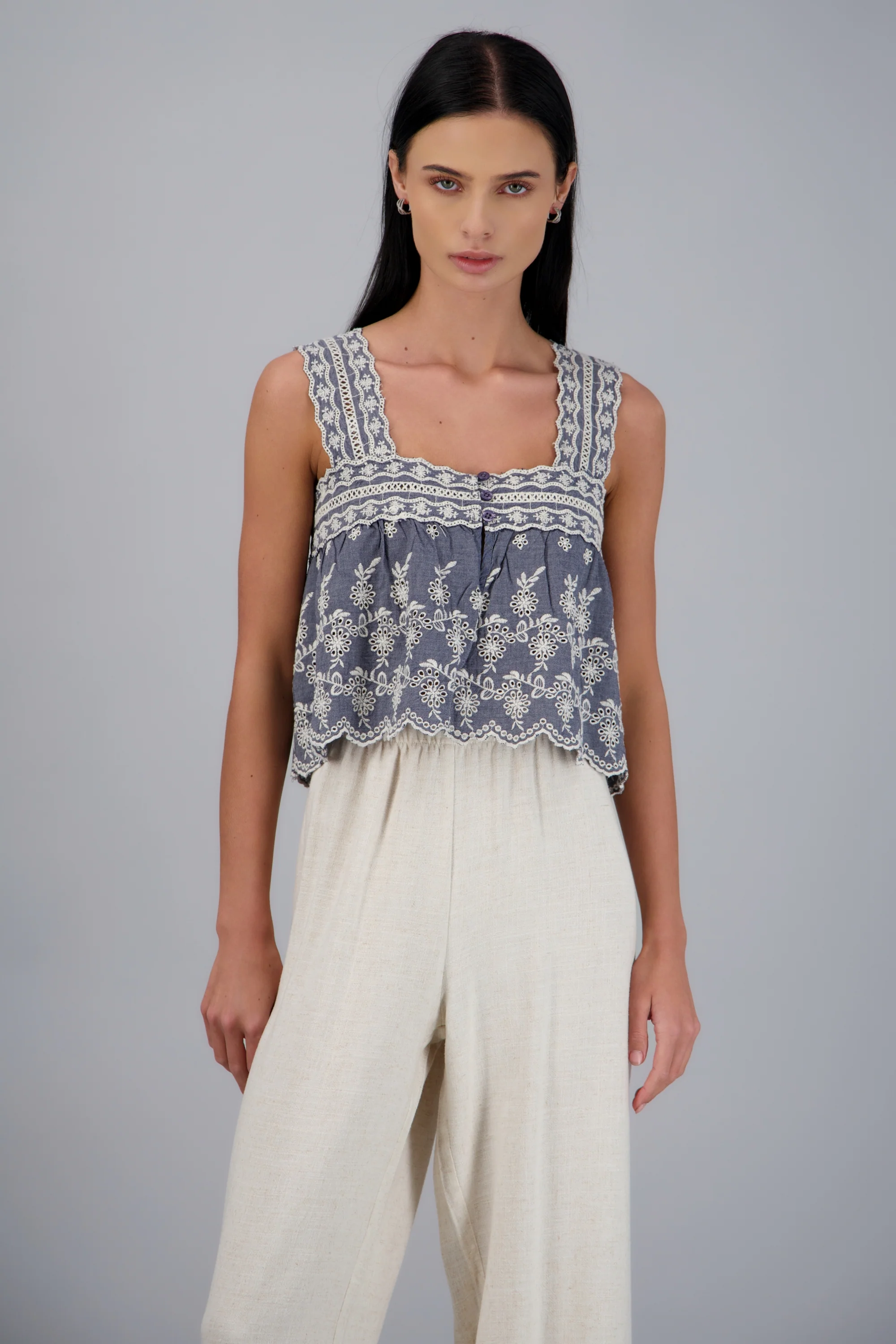 Blusa peplum bordado eyelet - Image 6