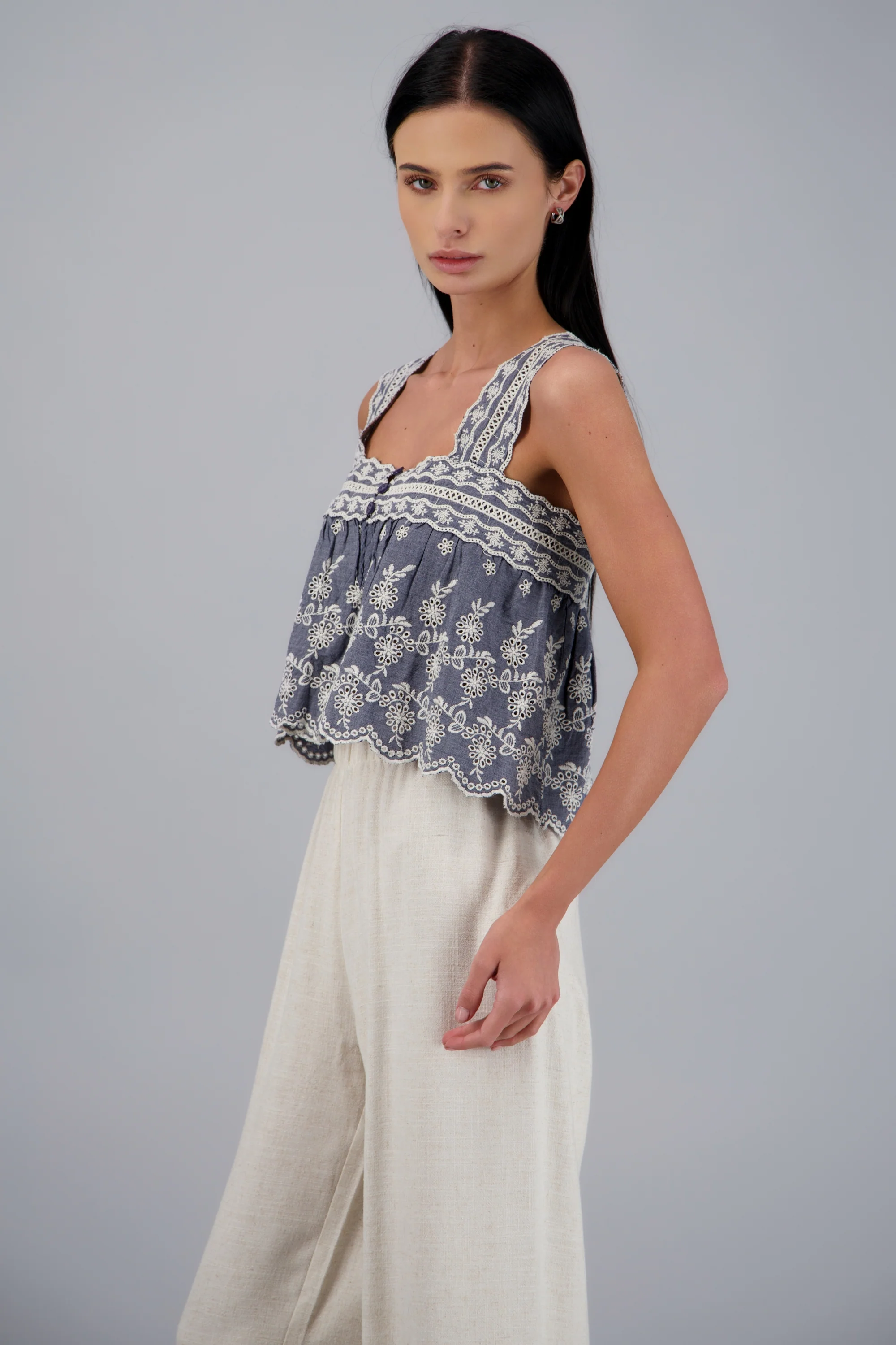 Blusa peplum bordado eyelet - Image 8