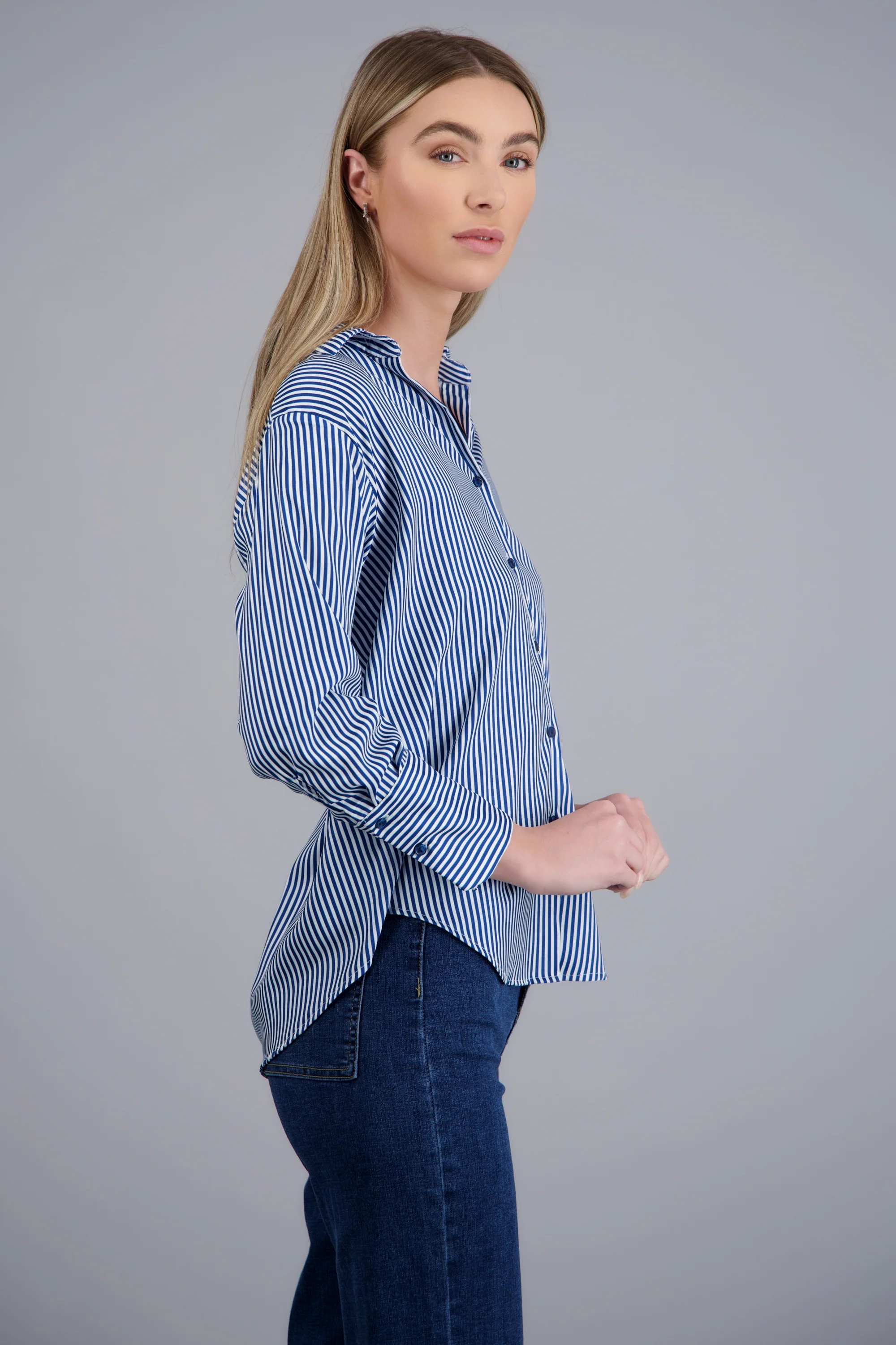 Blusa satin rayas manga larga Hypsters - Image 3