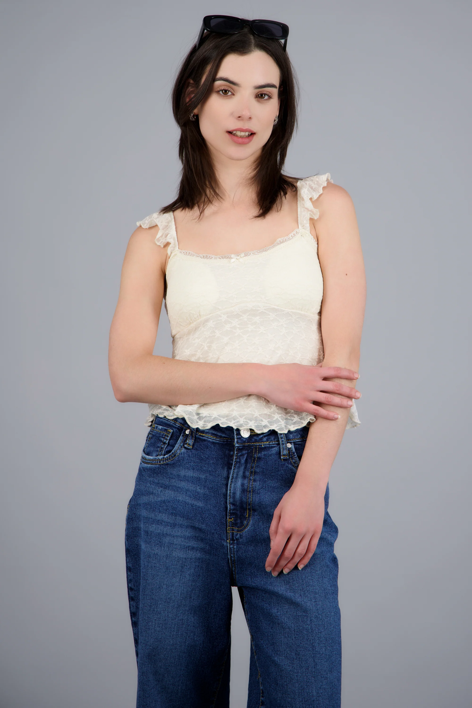 Blusa sin mangas detalle moño con copas - Image 3