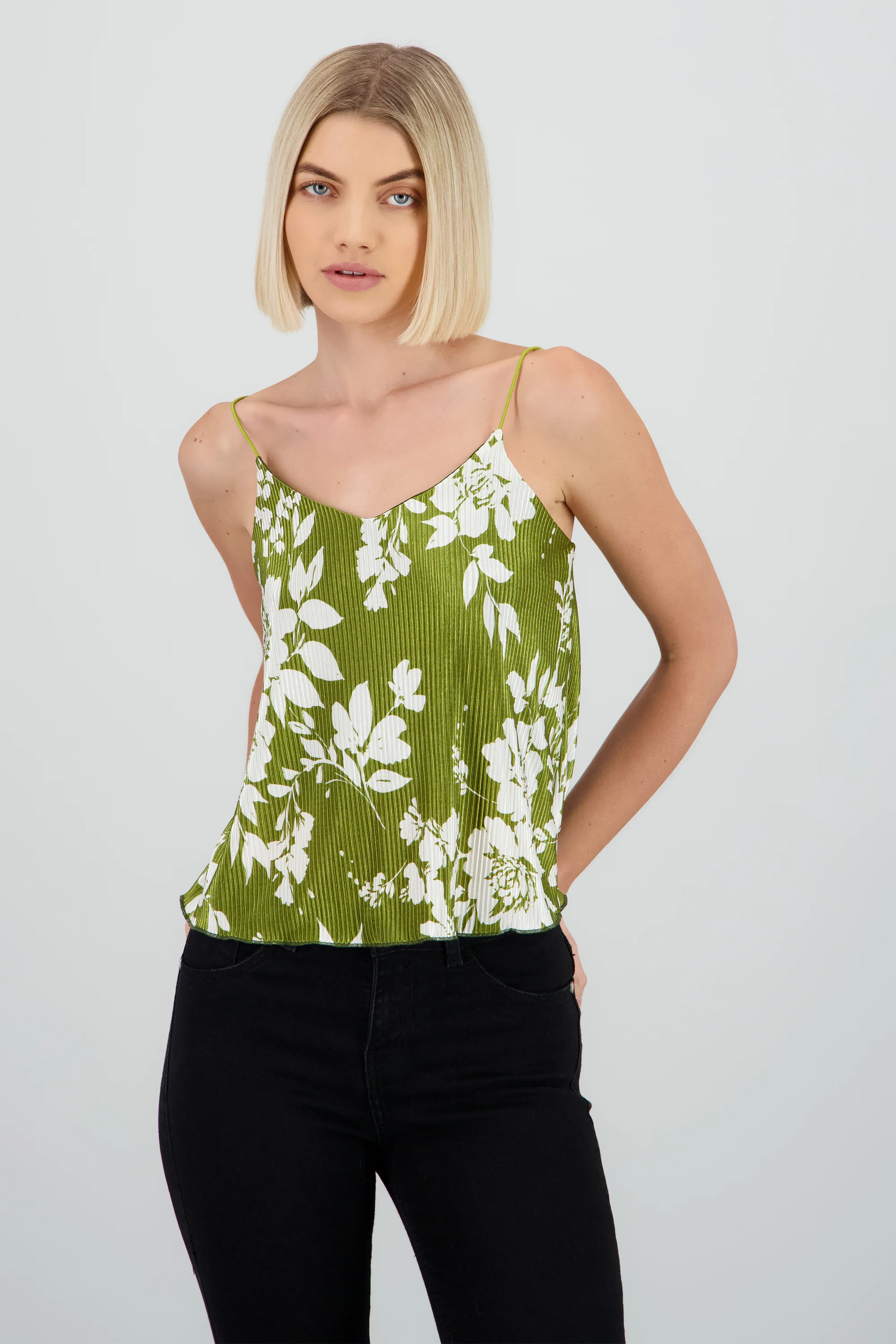 Blusa tirantes detalle plisado