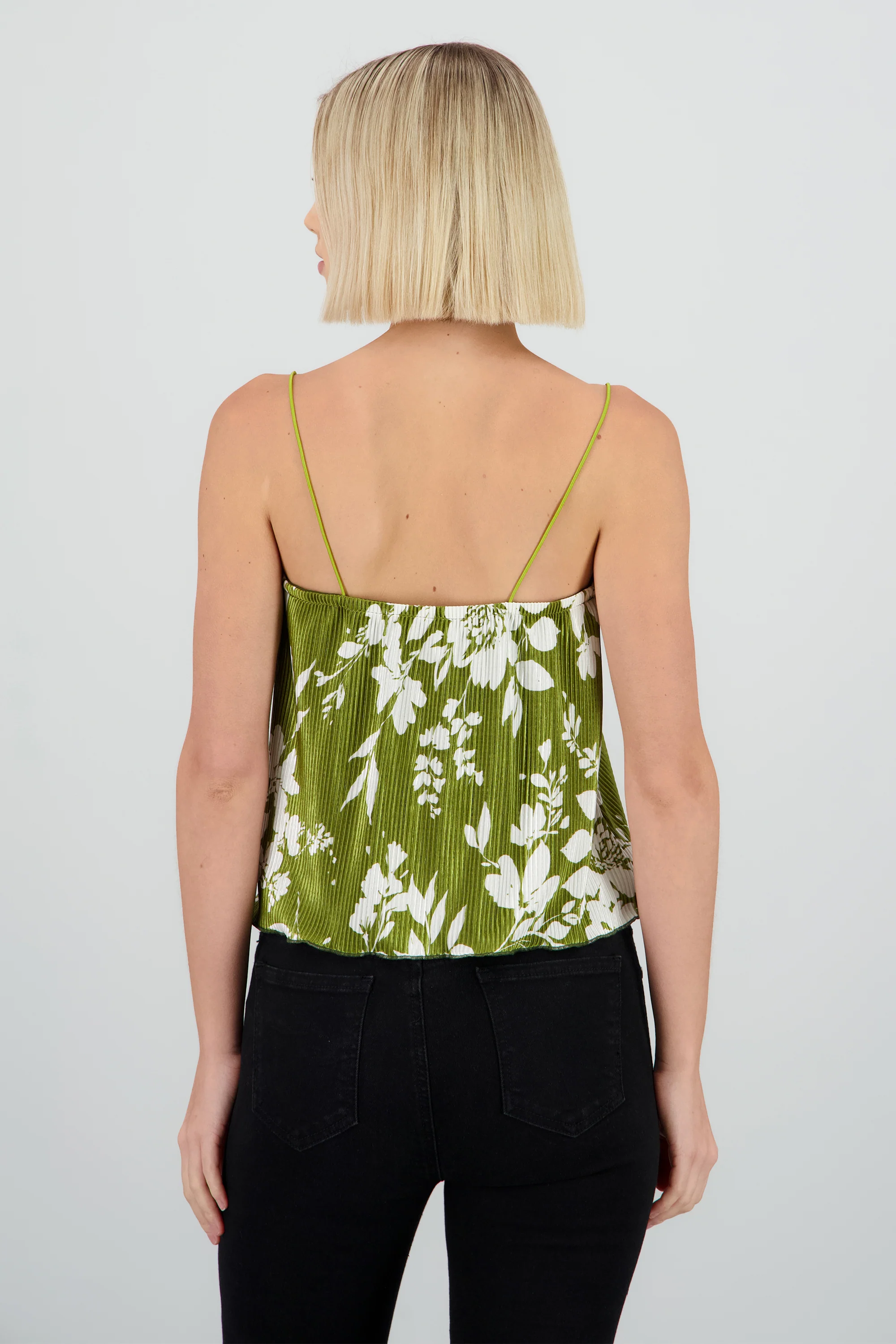 Blusa tirantes detalle plisado - Image 4