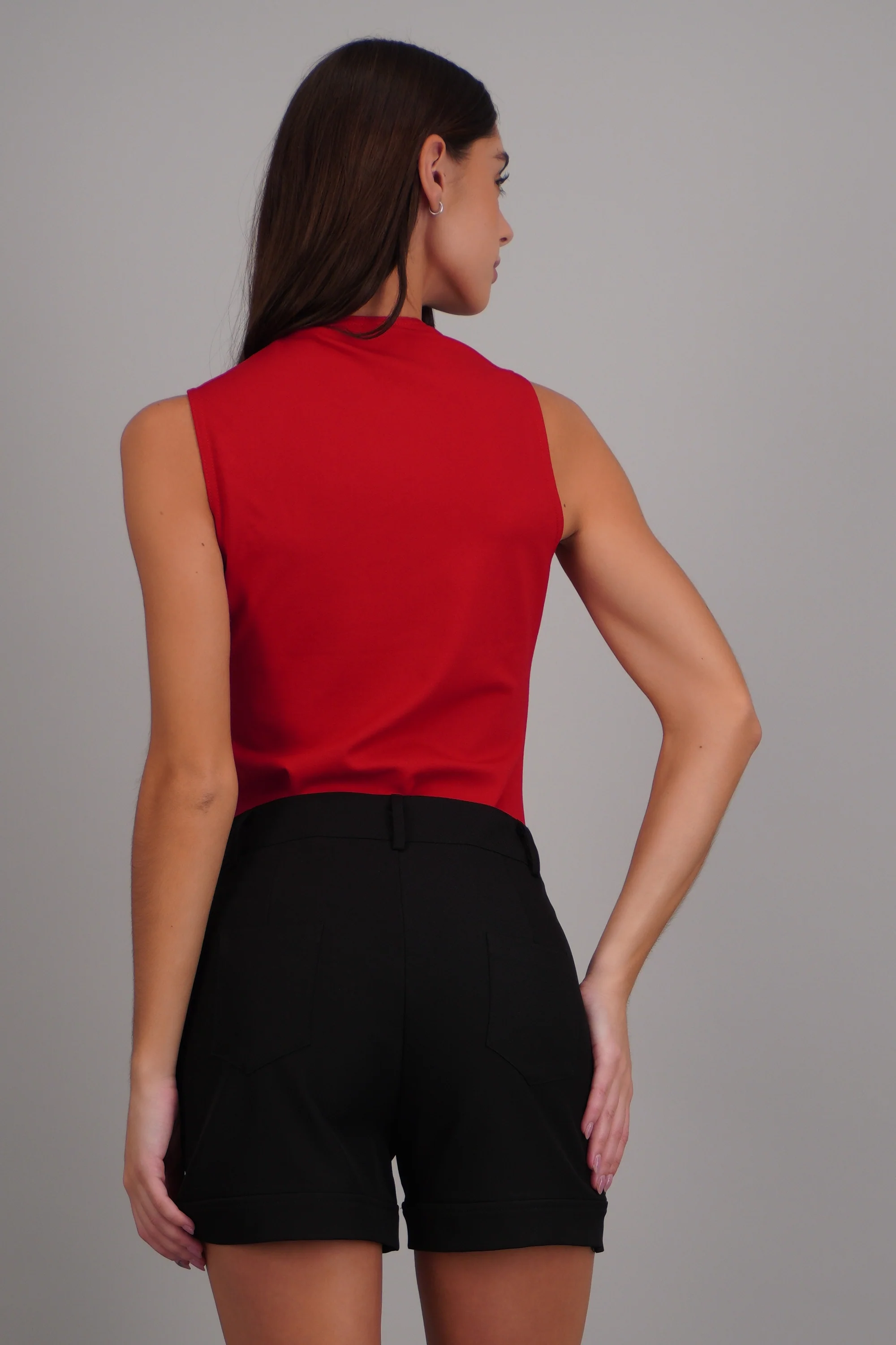 Body tirantes detalle broche - Image 8