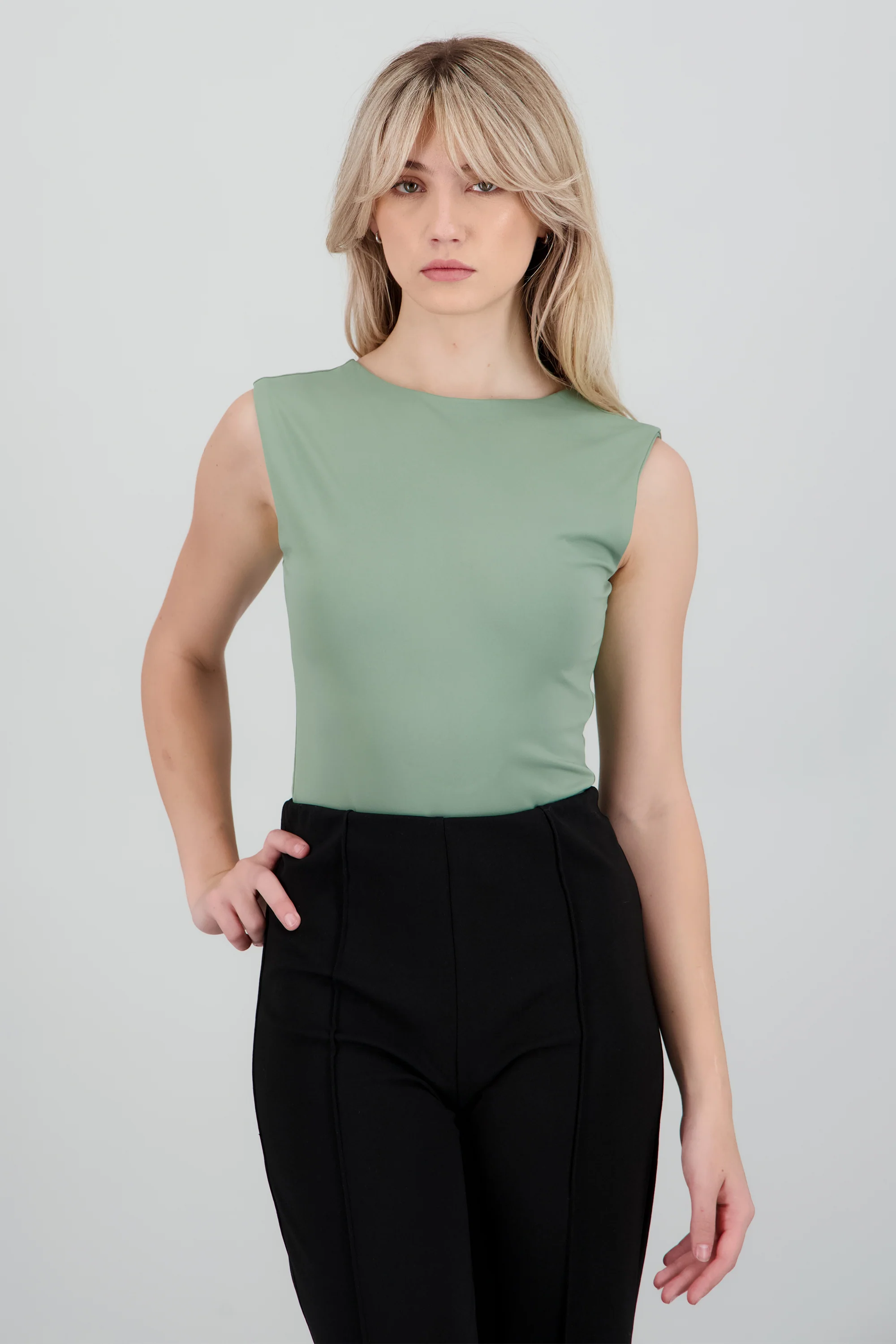 Bodysuit cuello redondo escote espalda