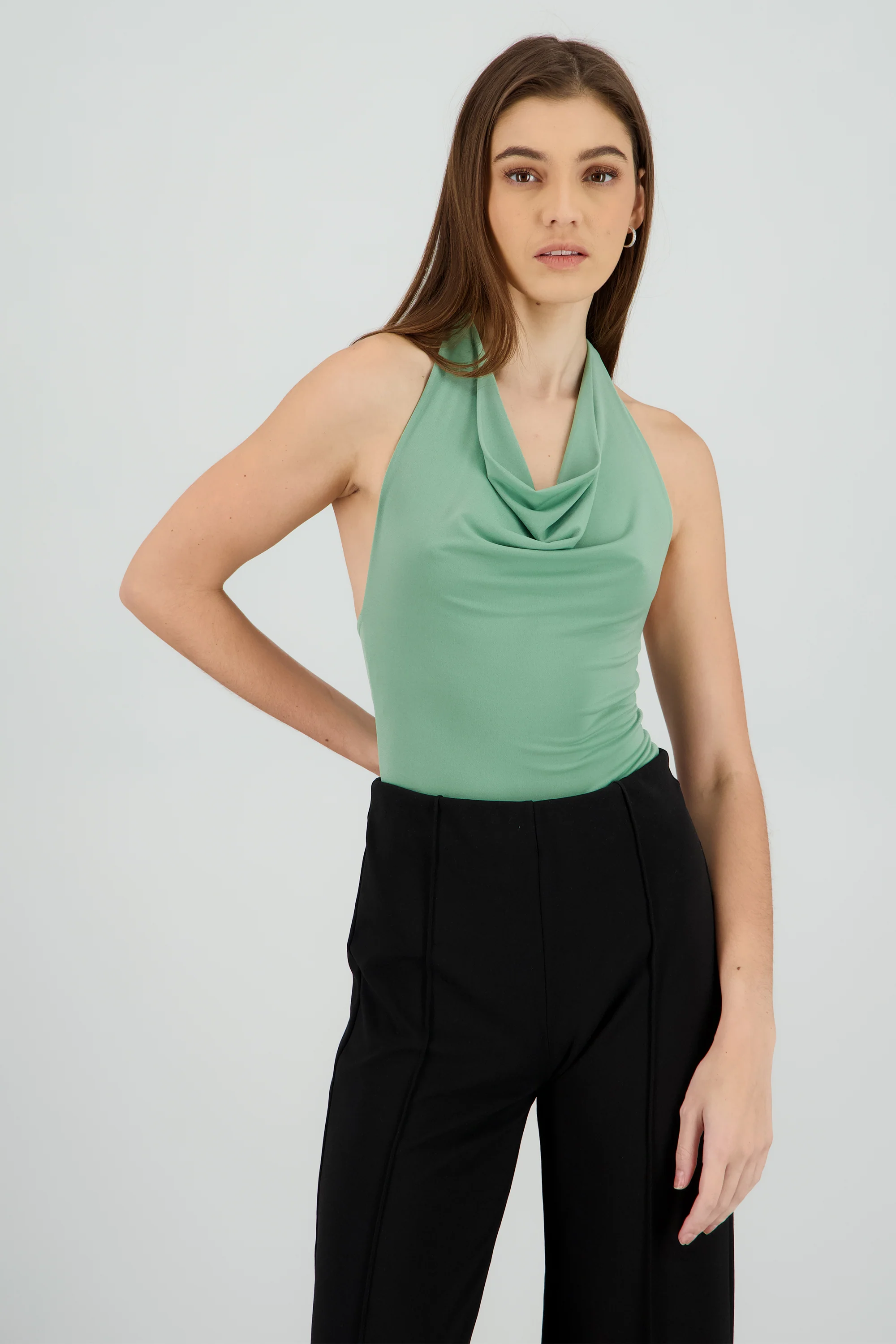 BODYSUIT HALTER ESCOTE CASCADA DRAPEADO