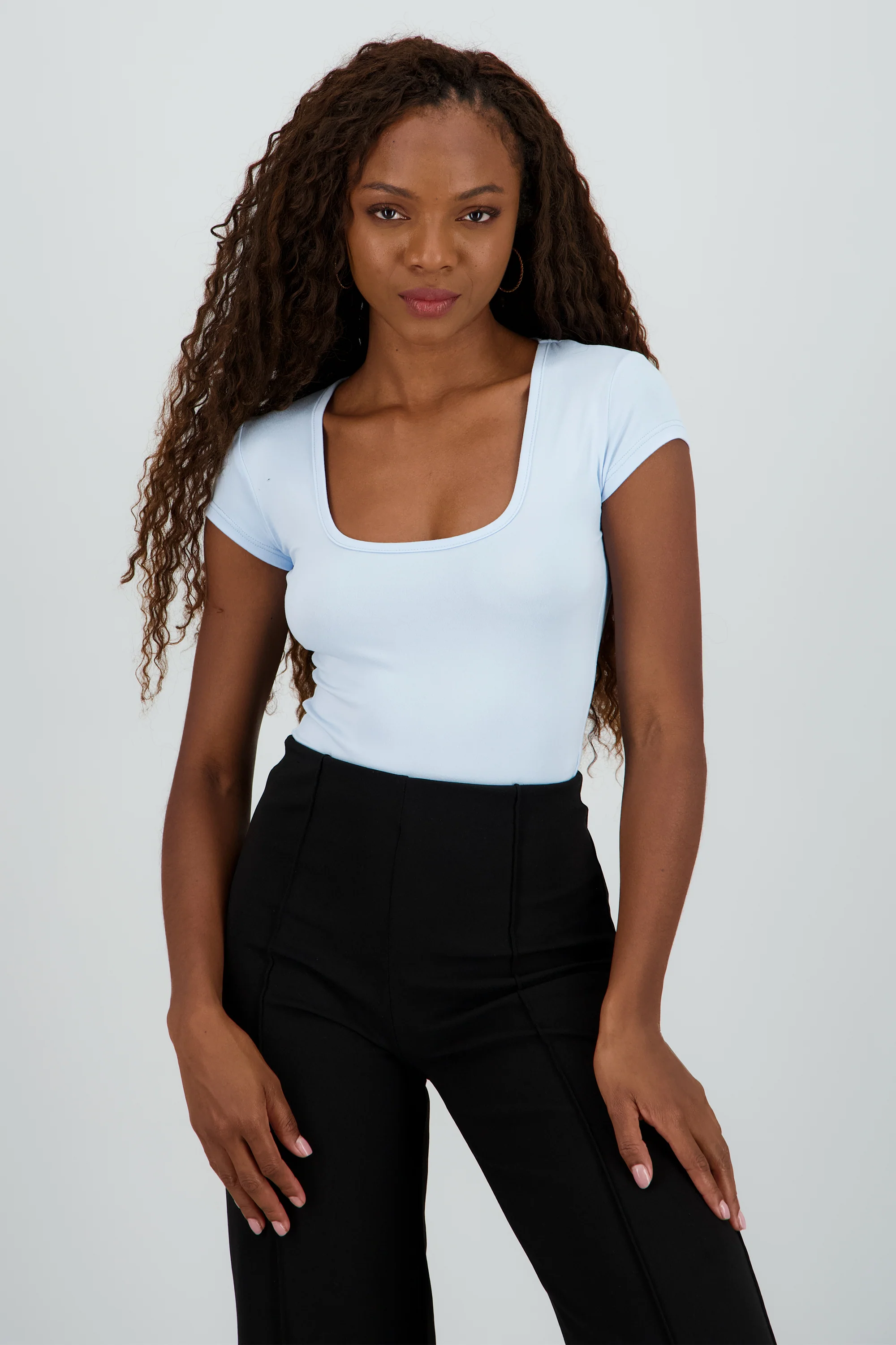 Bodysuit manga corta escote cuadrado liso