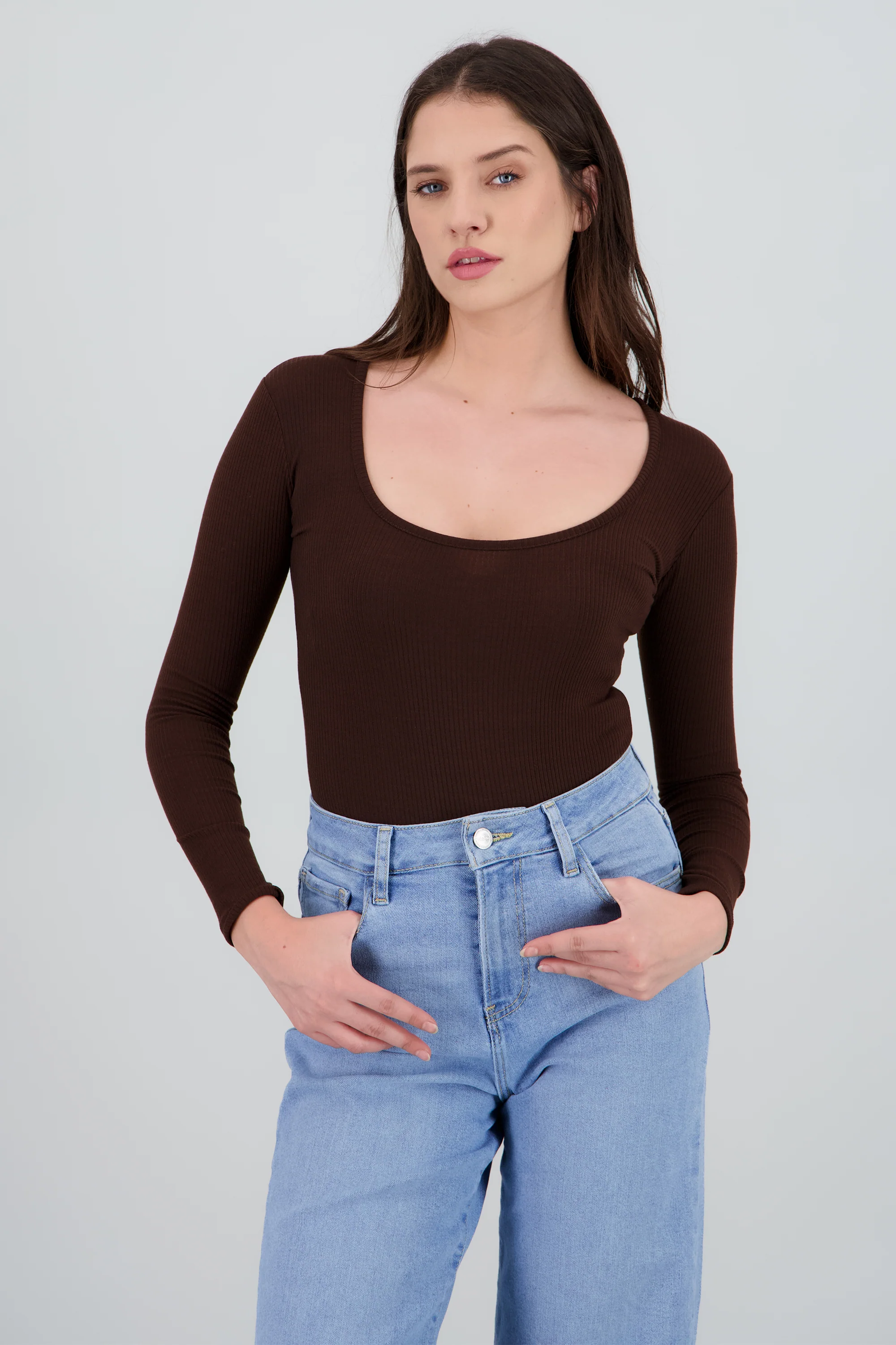 Bodysuit manga larga liso escote cuadrado