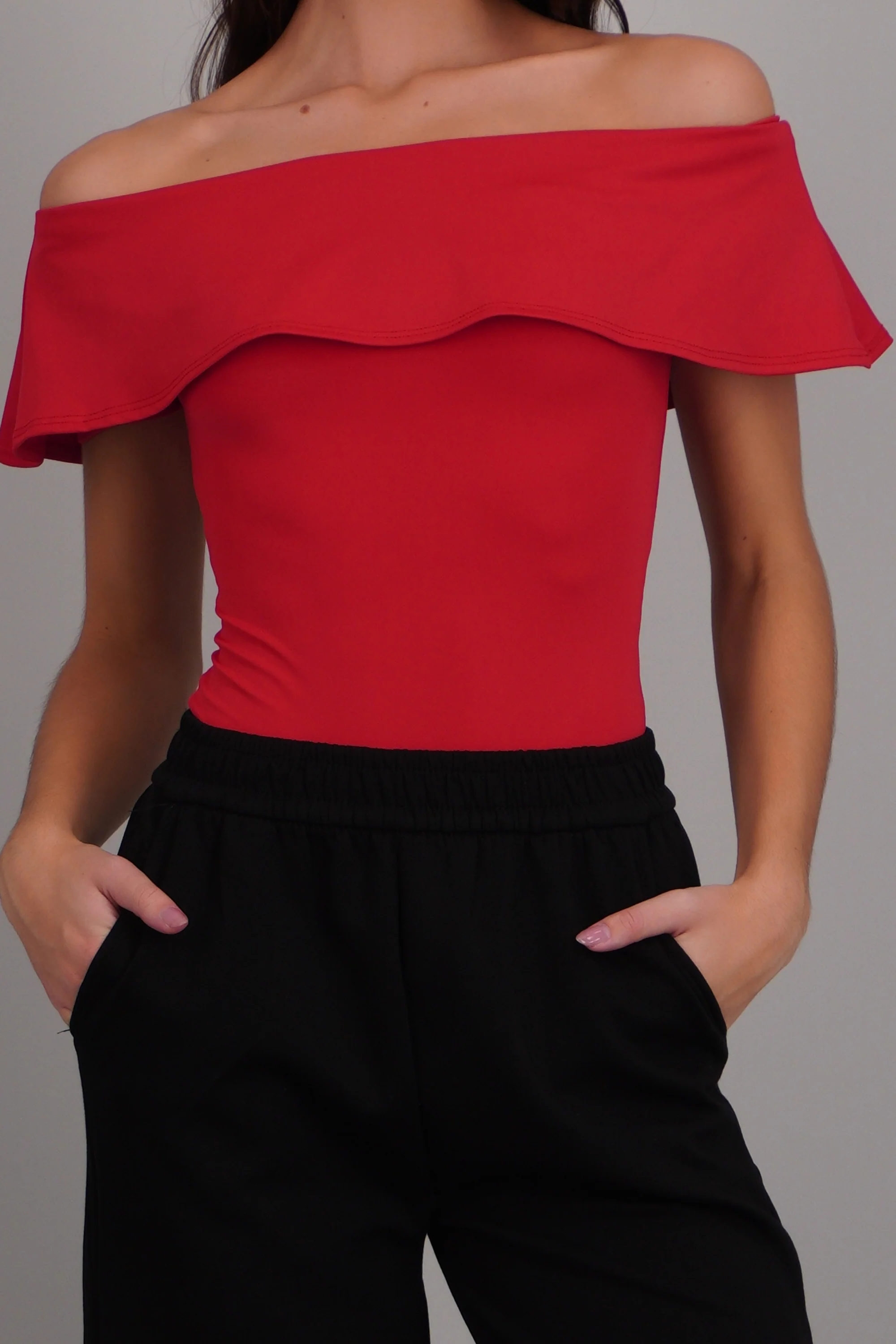 Bodysuit off shoulder detalle olan - Image 5