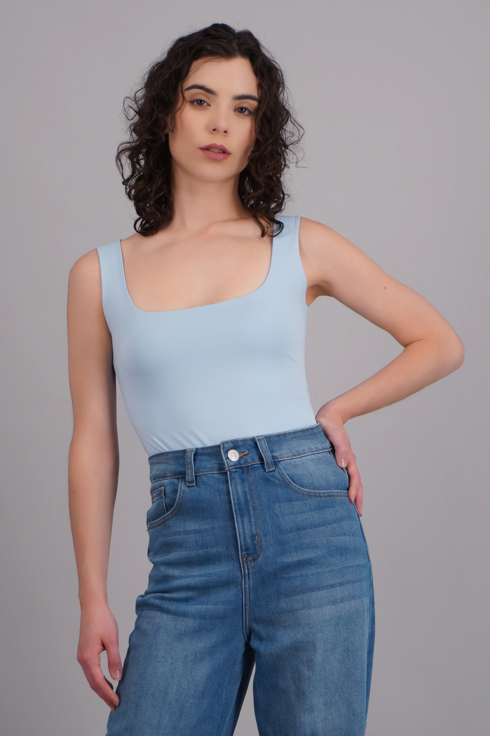 Bodysuit tirantes escote cuadrado