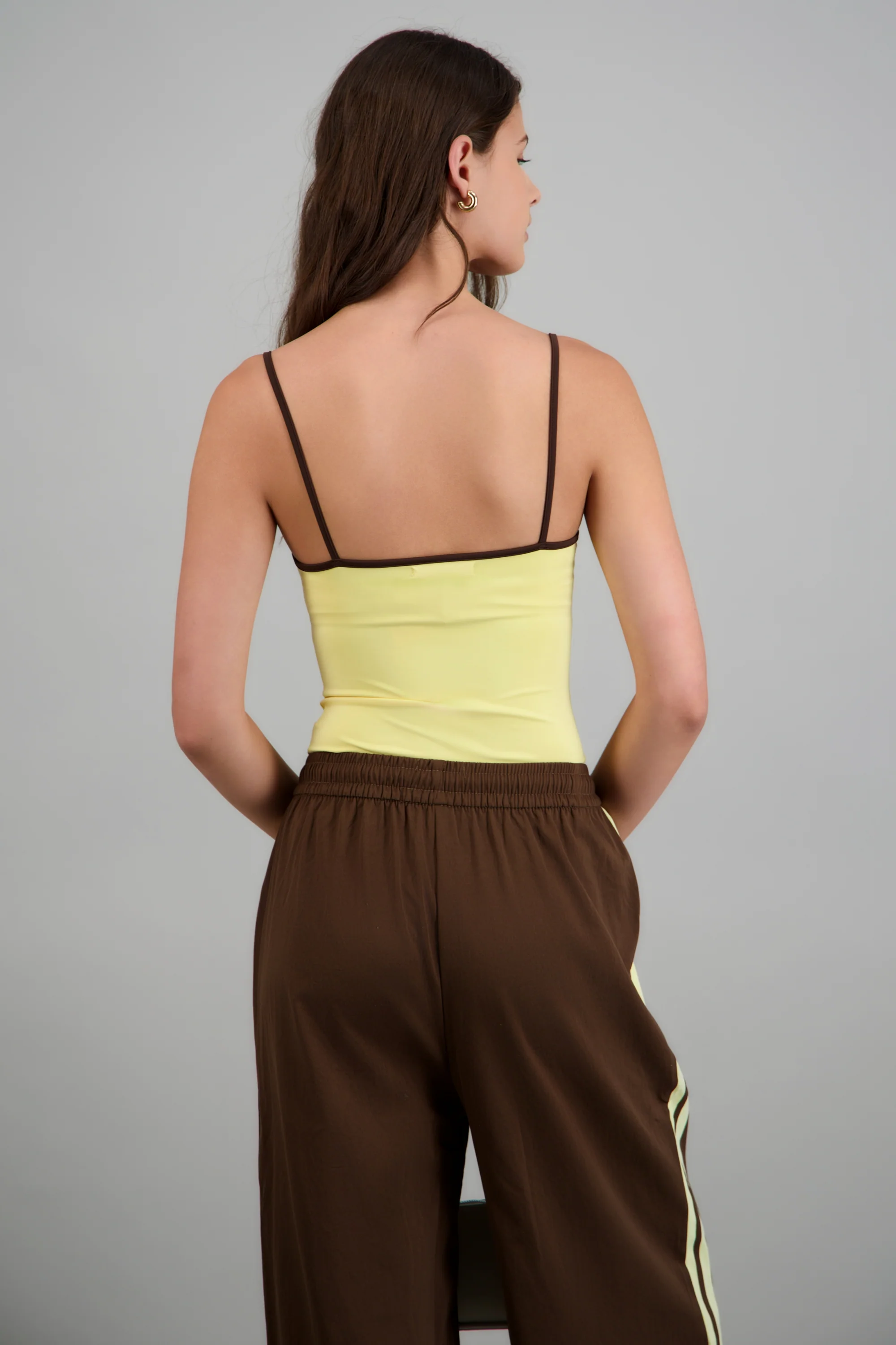 Bodysuit tirantes liso contraste - Image 2