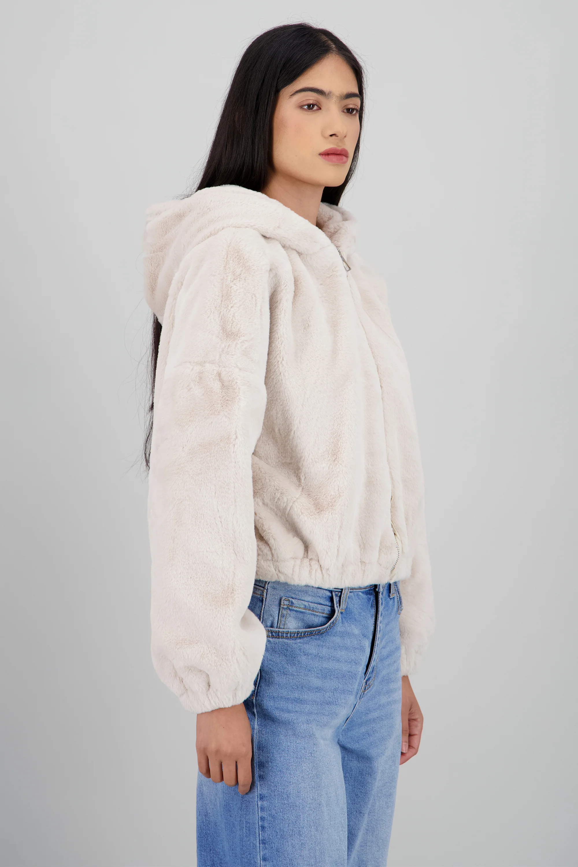 Bomber peluche con gorro - Image 4