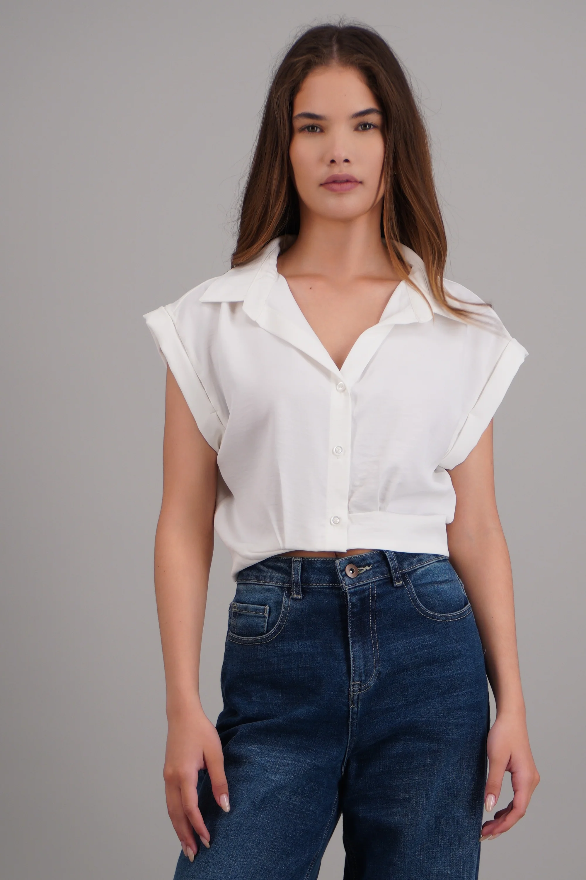 camisa crop manga corta