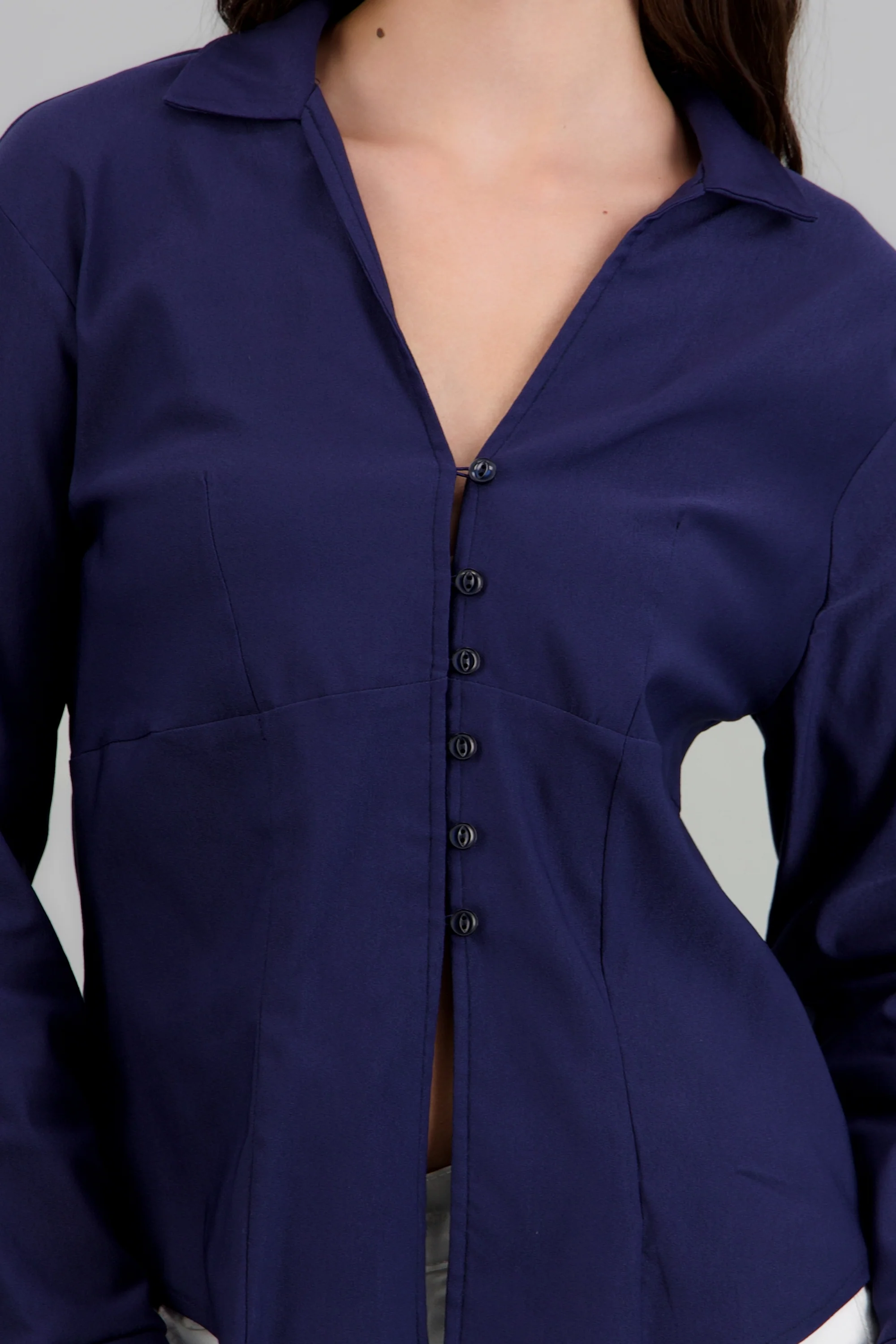 Camisa escote profundo manga larga - Image 5