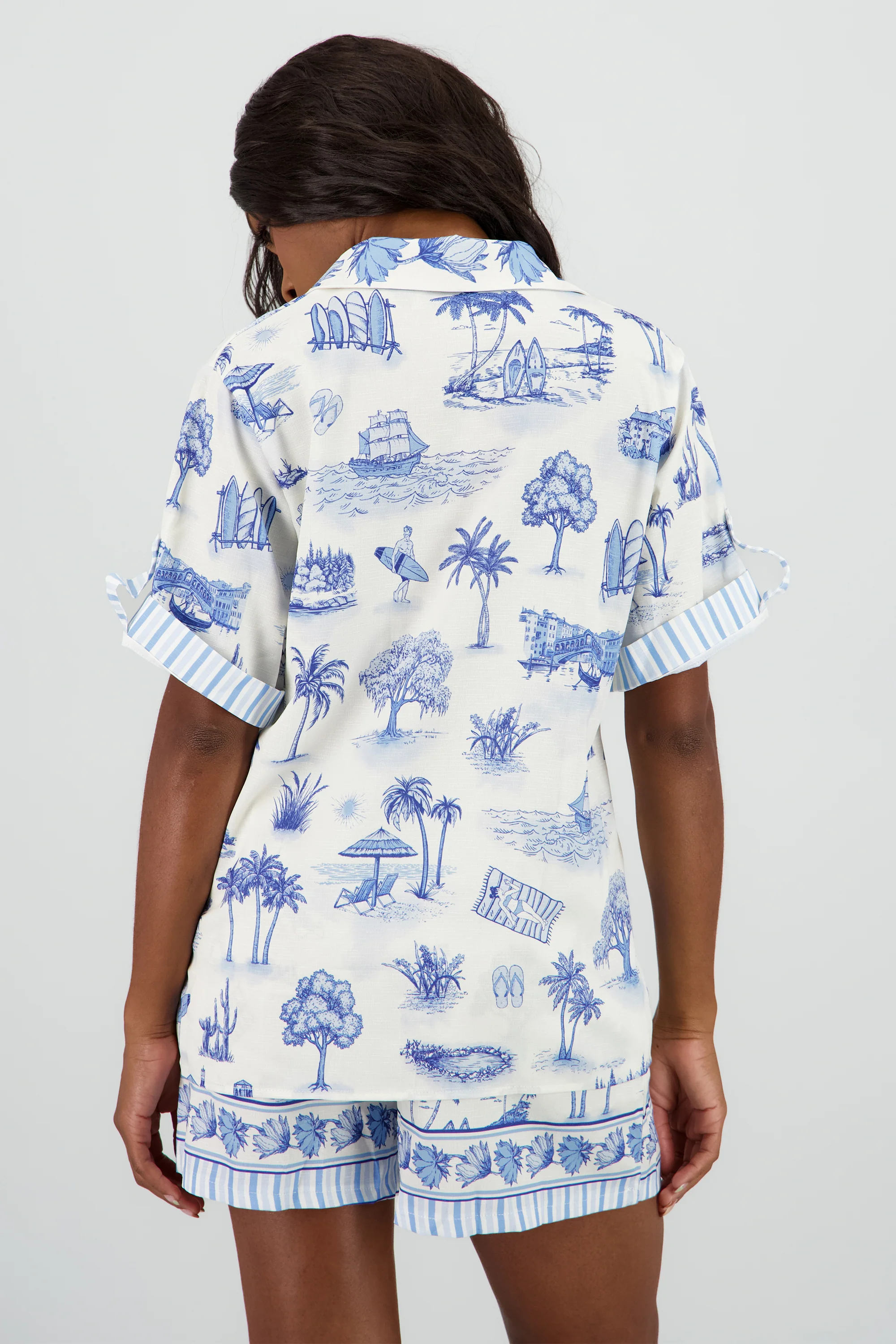 Camisa manga corta estampado playa - Image 4