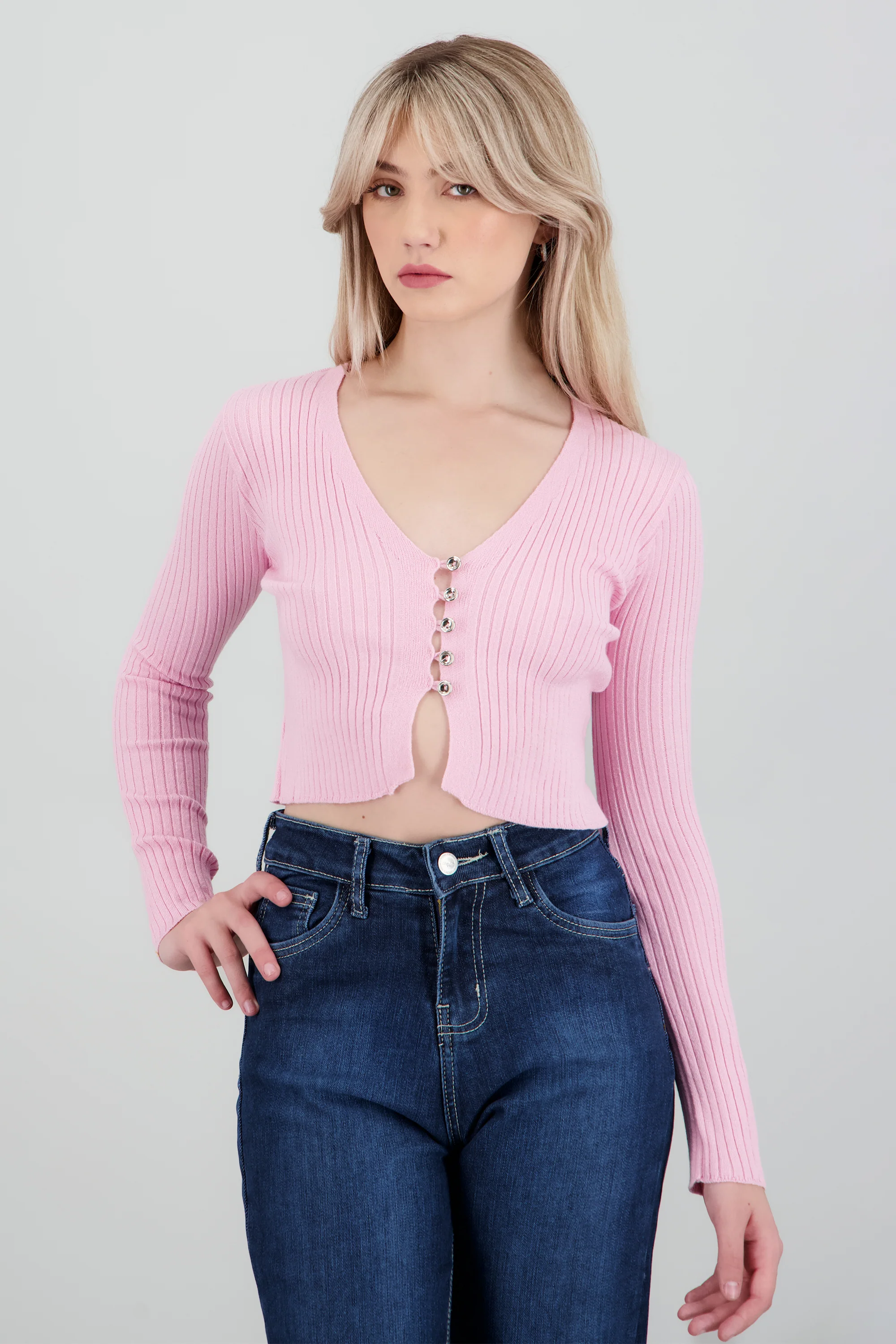 Cardigan crop cuello V botones - Image 2