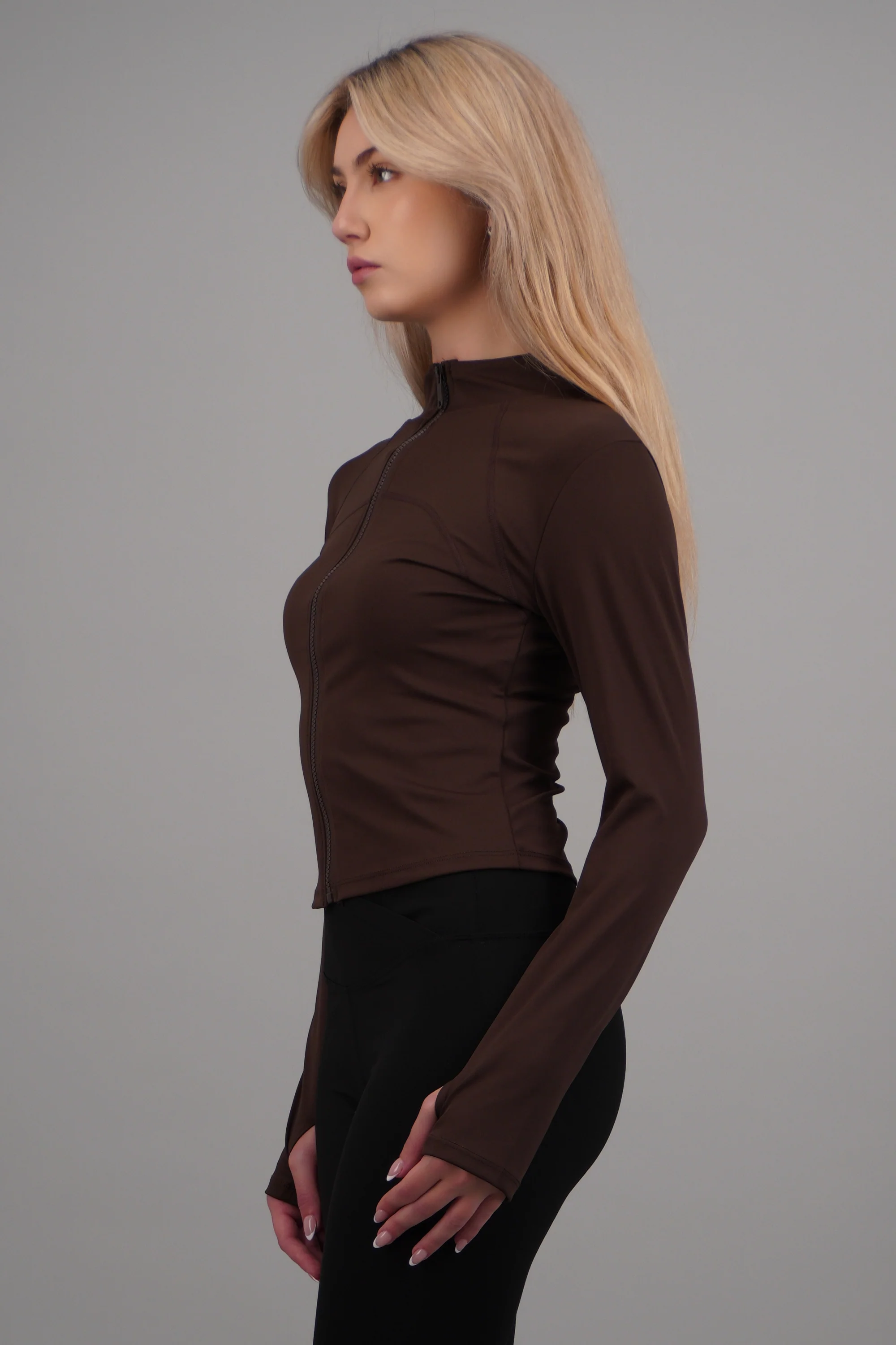 Chamarra con zipper deportiva - Image 3