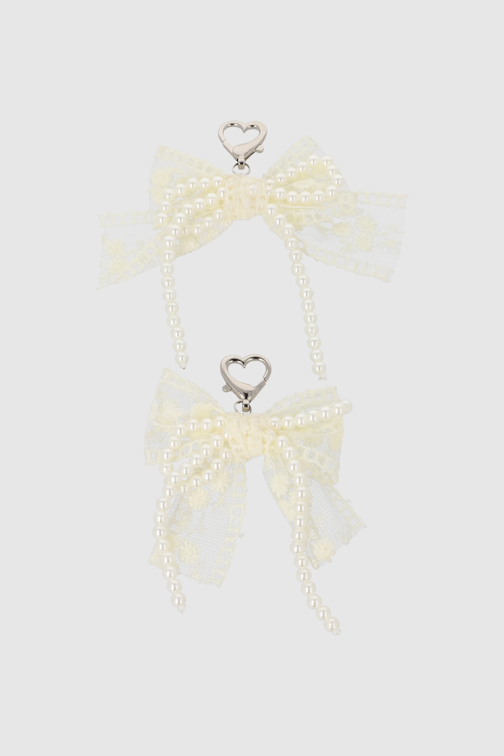 Charm para calzado moño perlas