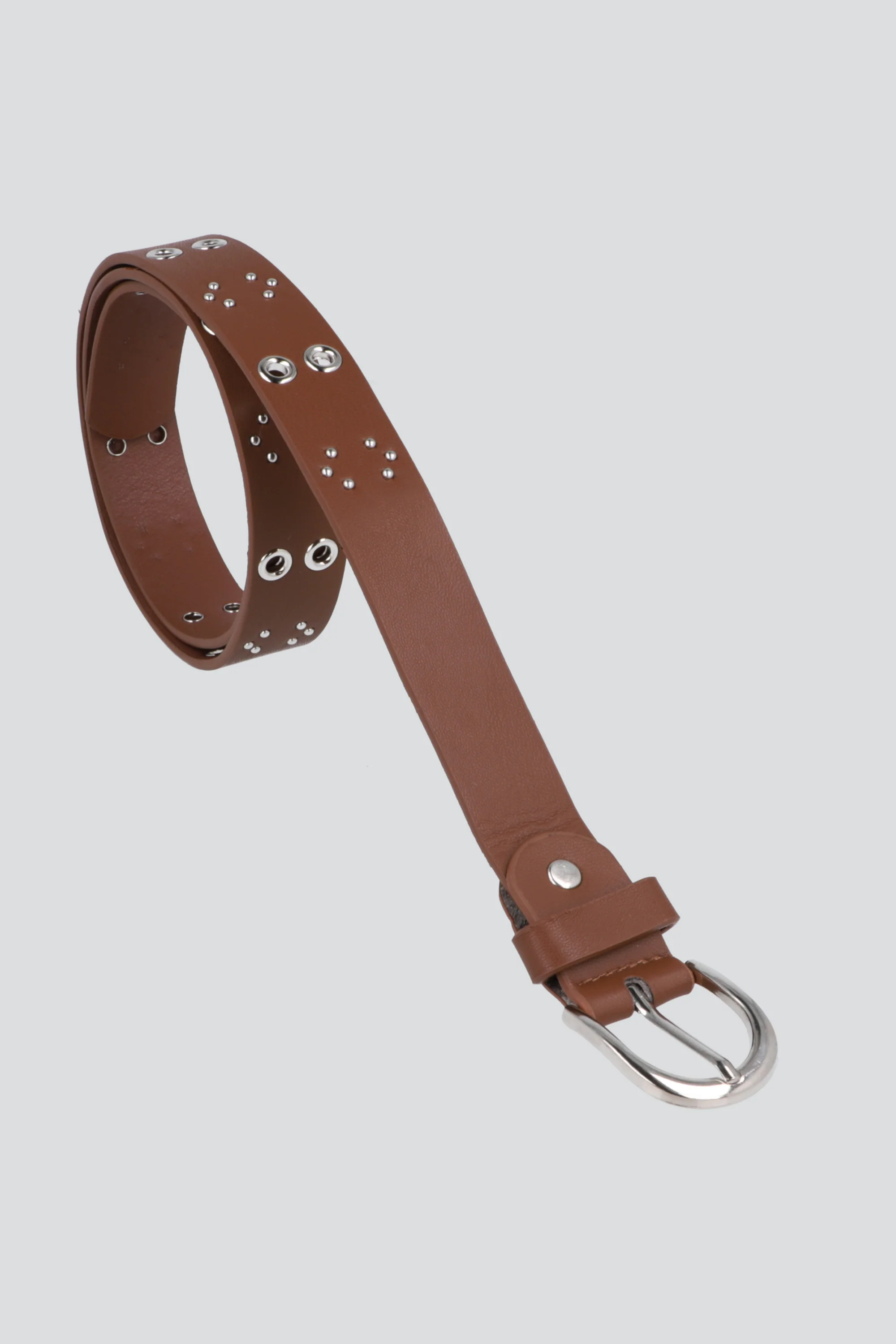 Cinturon studs eyelets