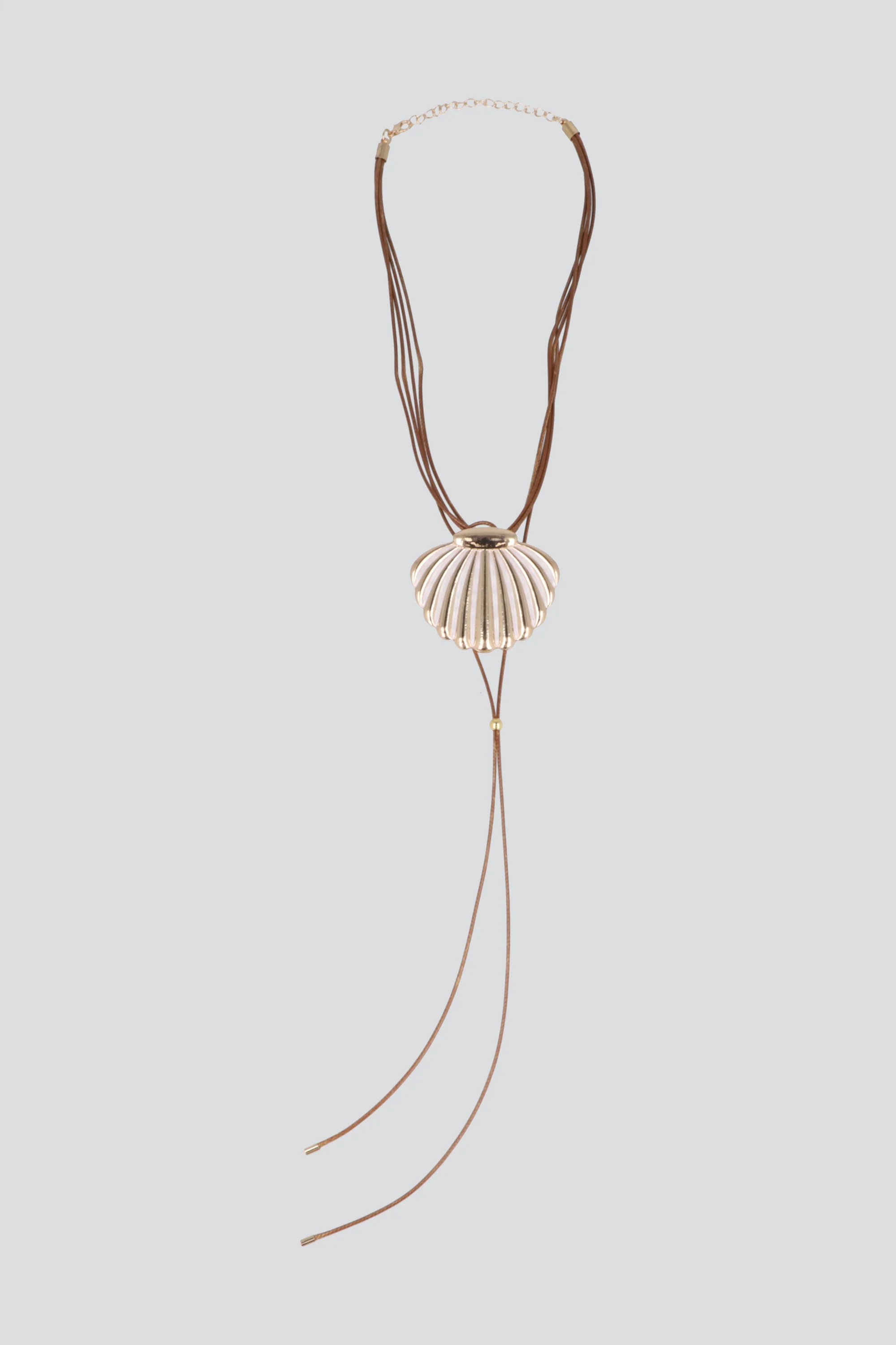 COLLAR CUERDA CONCHA ESMALTE