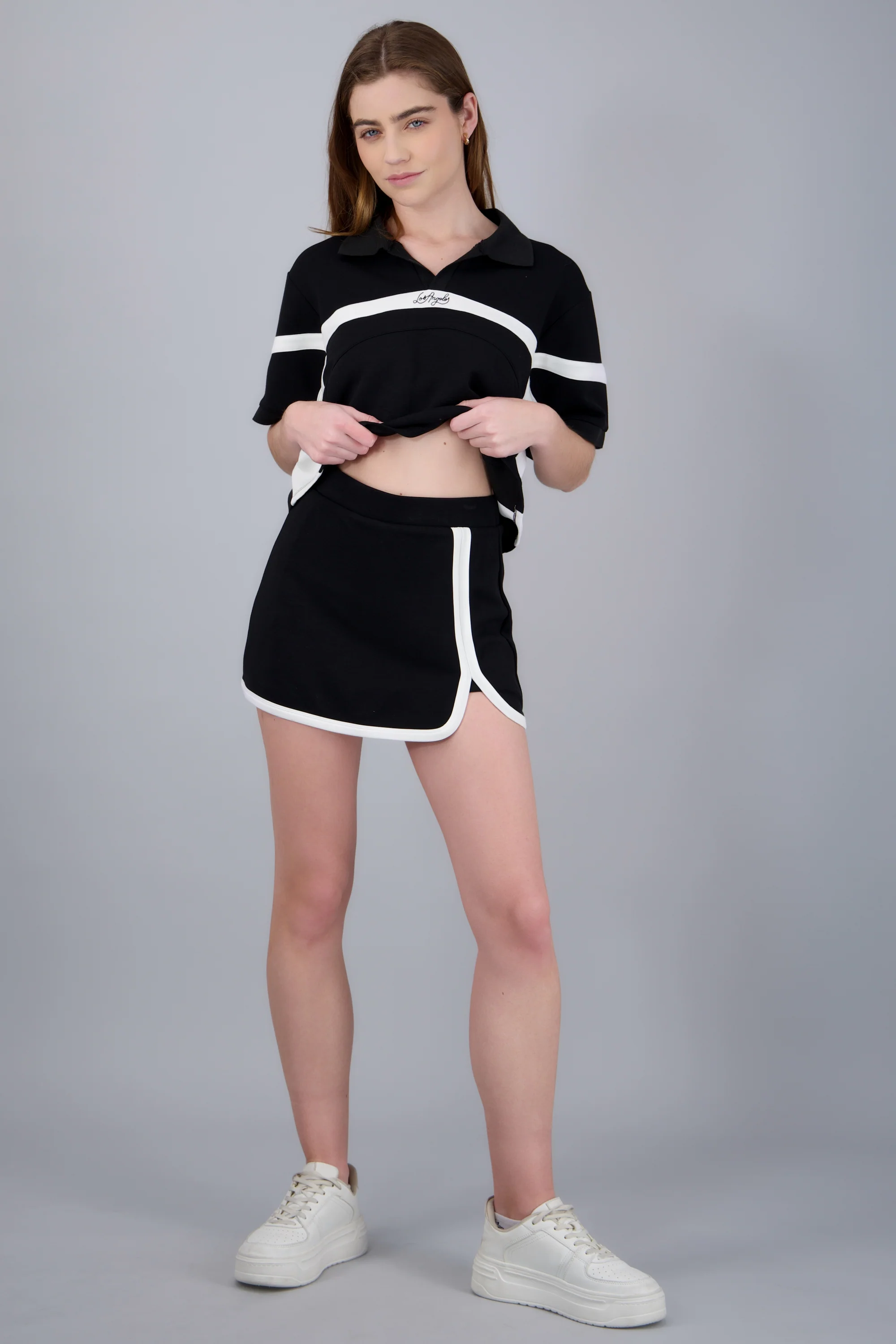 Falda deportiva contraste