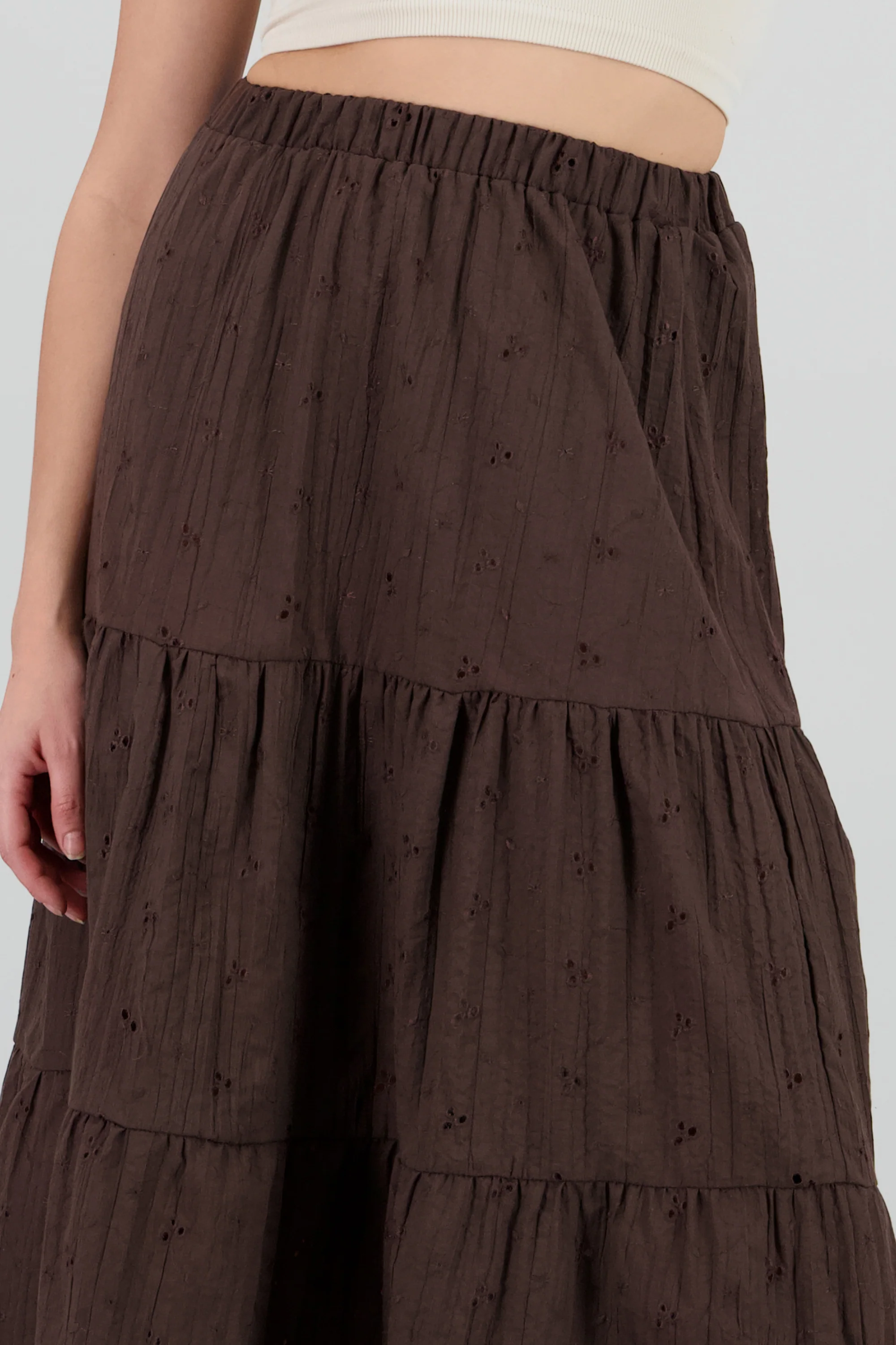 Falda maxi con bloques de eyelet - Image 5