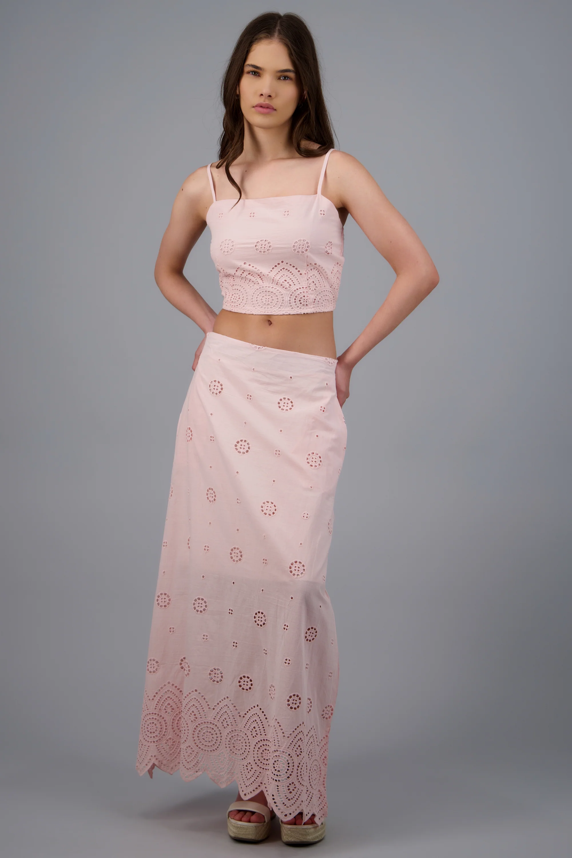 Falda maxi detalle eyelet - Image 3