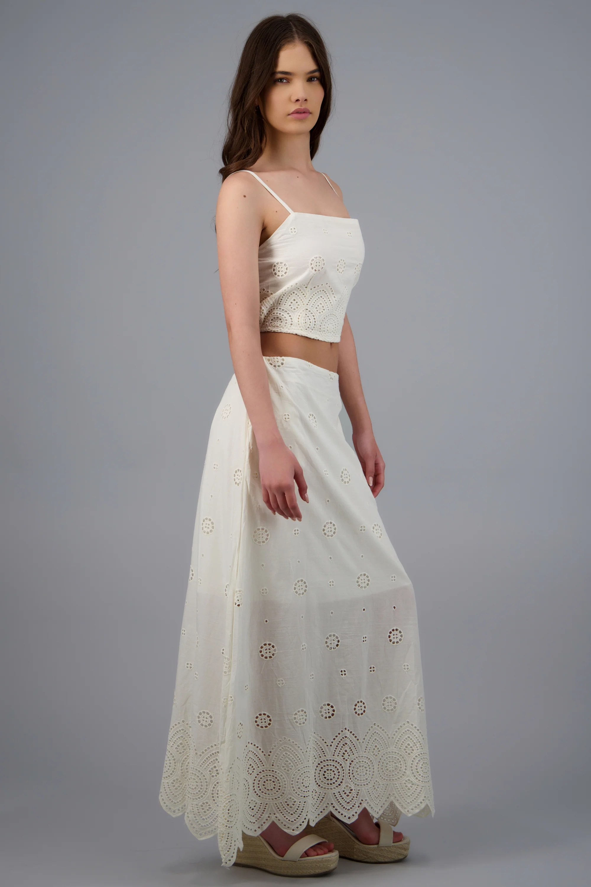 Falda maxi detalle eyelet - Image 2