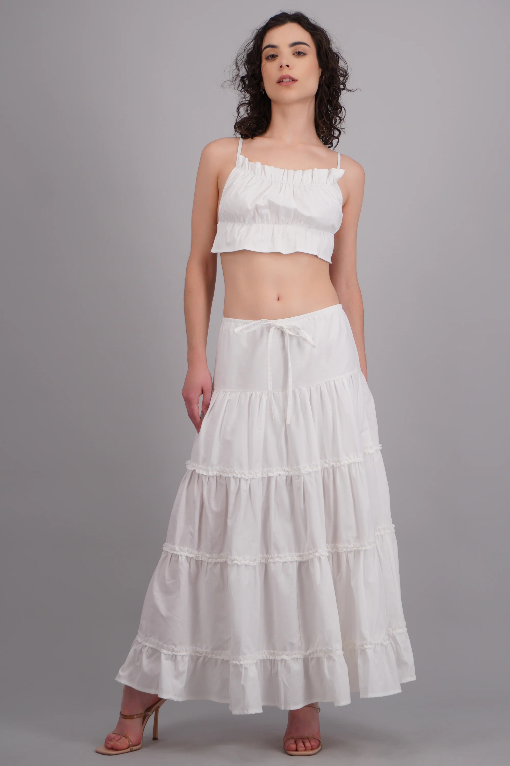 Falda maxi paneles detalle encaje