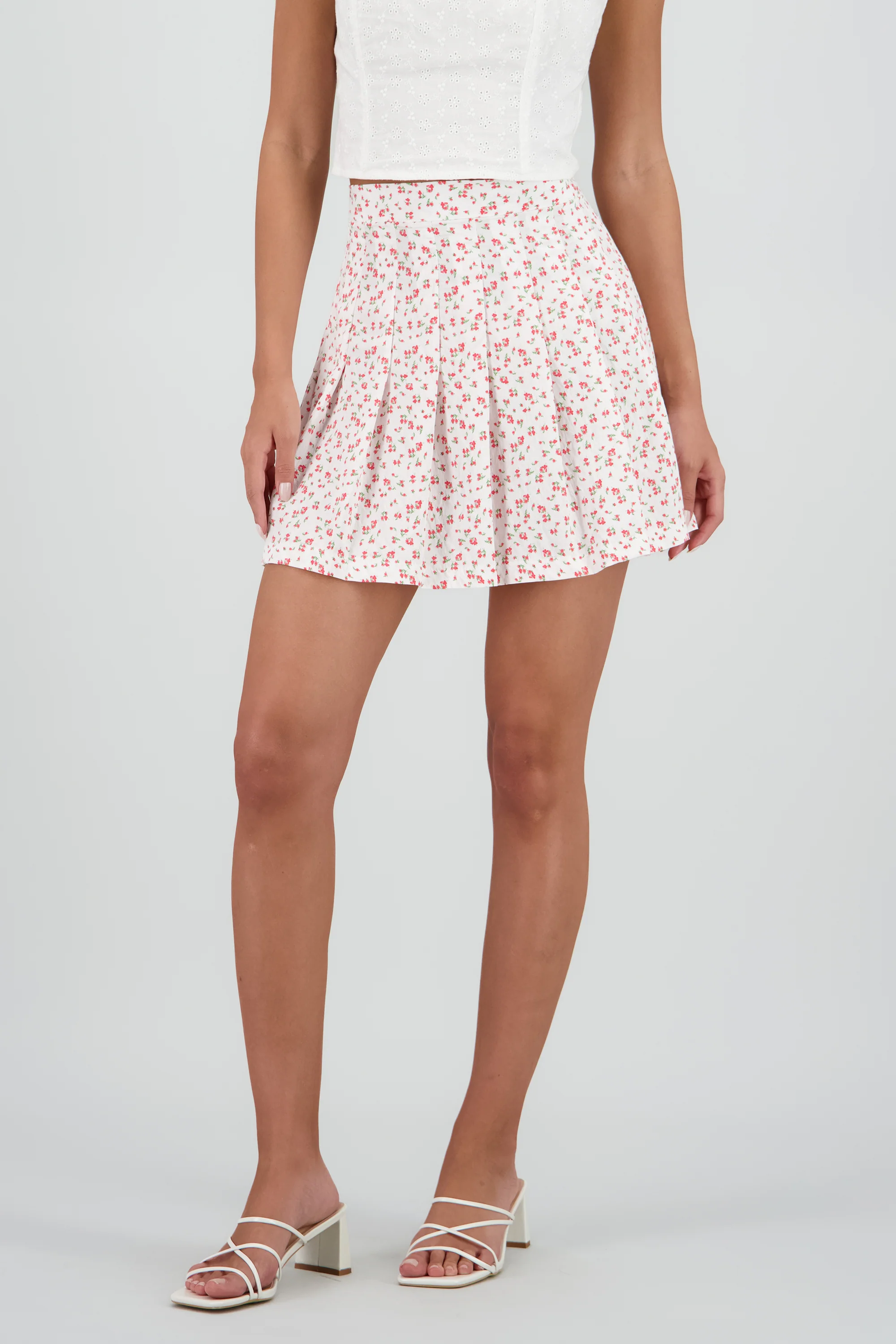 Falda mini tableada estampado mini flores - Image 2