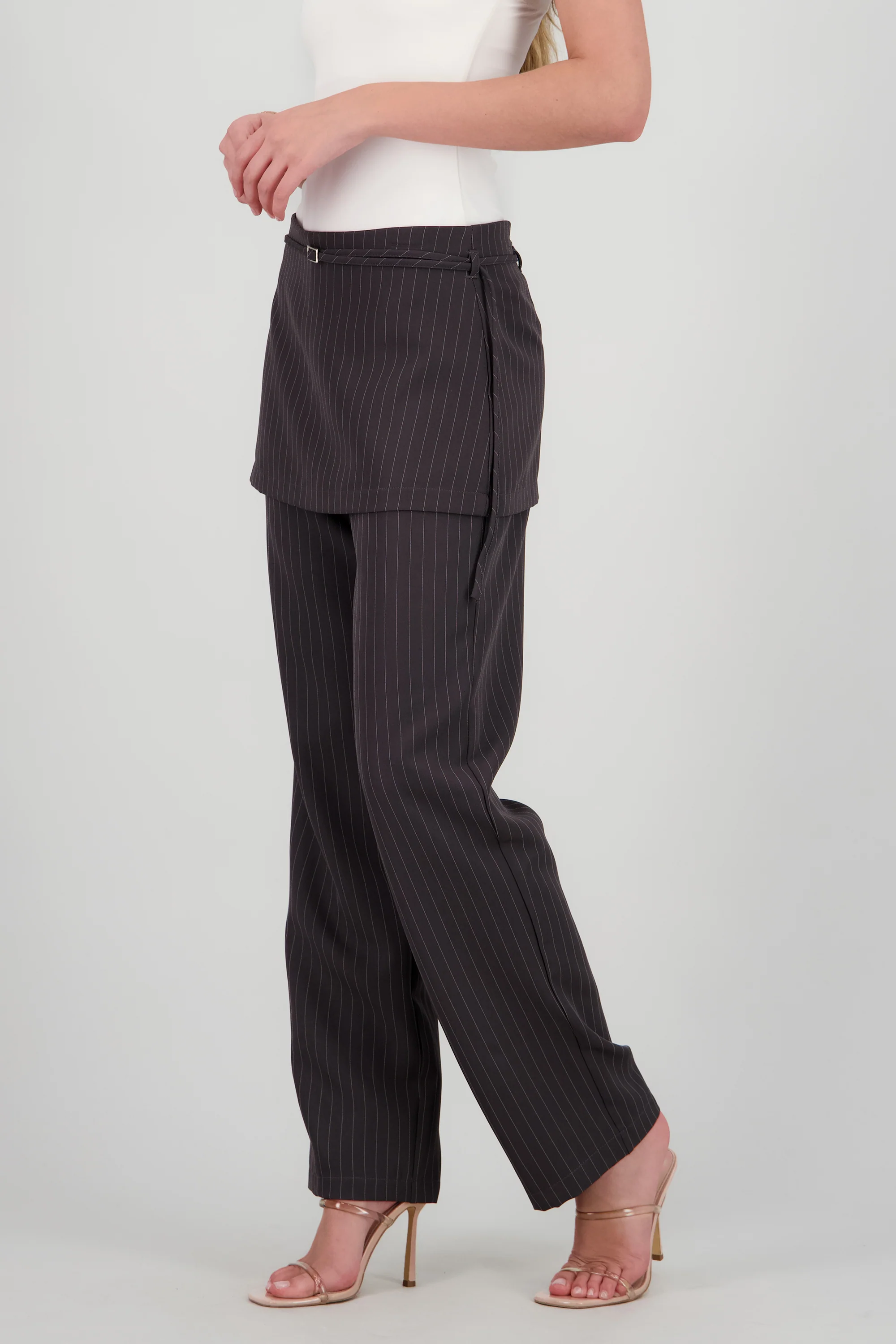 Falda pantalon con cinturon ajustable - Image 3