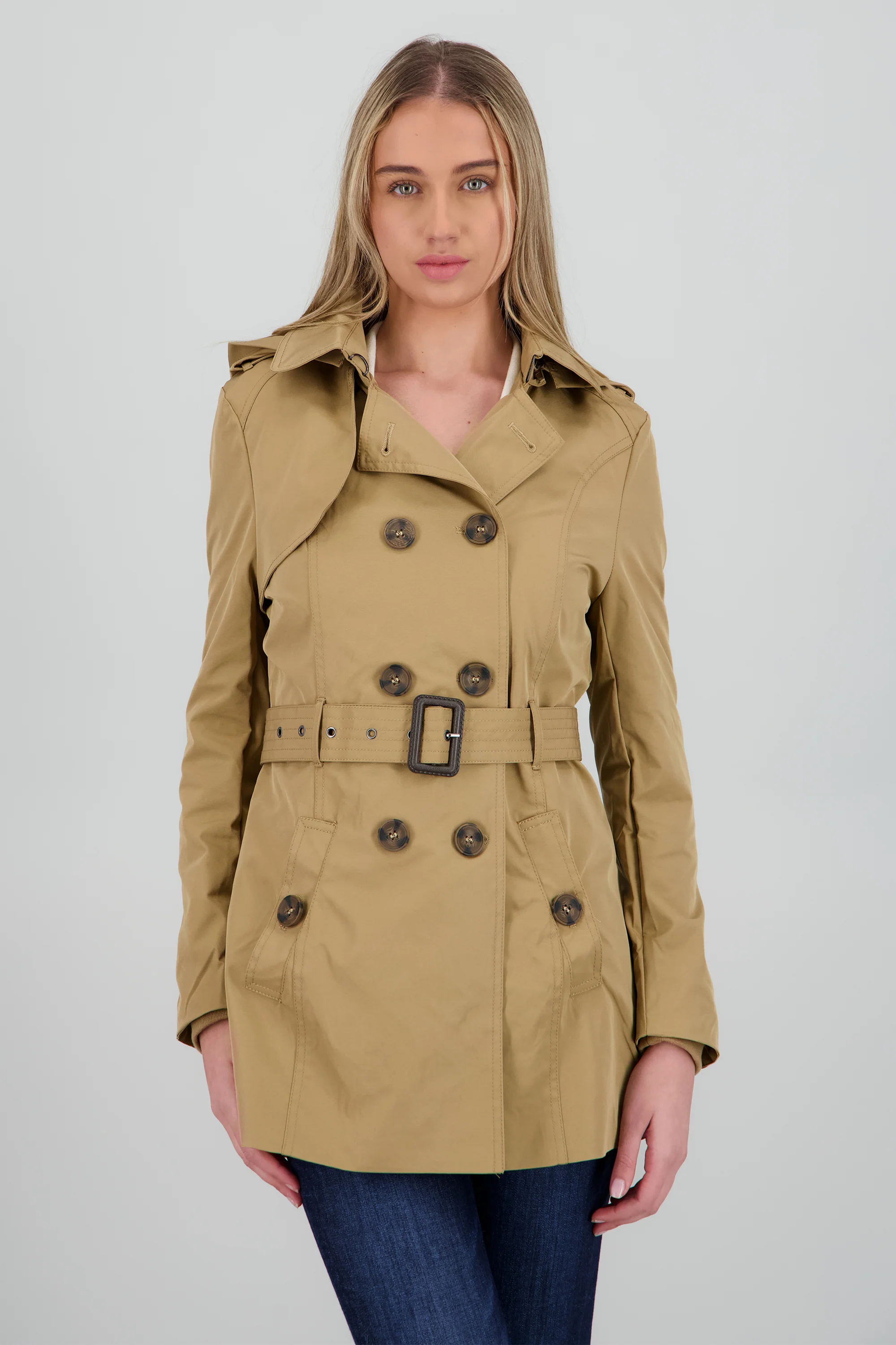 Gabardina ajustada capucha