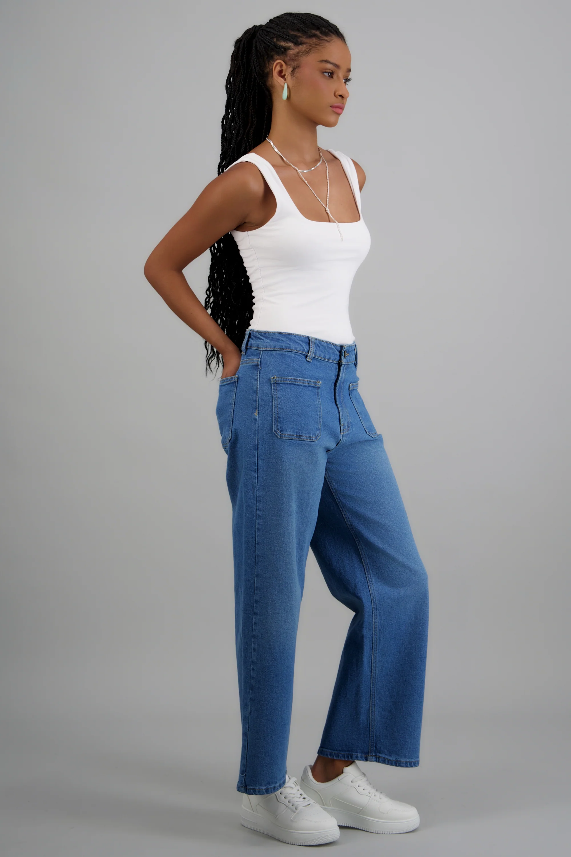Jeans cropped bolsas parche - Image 2