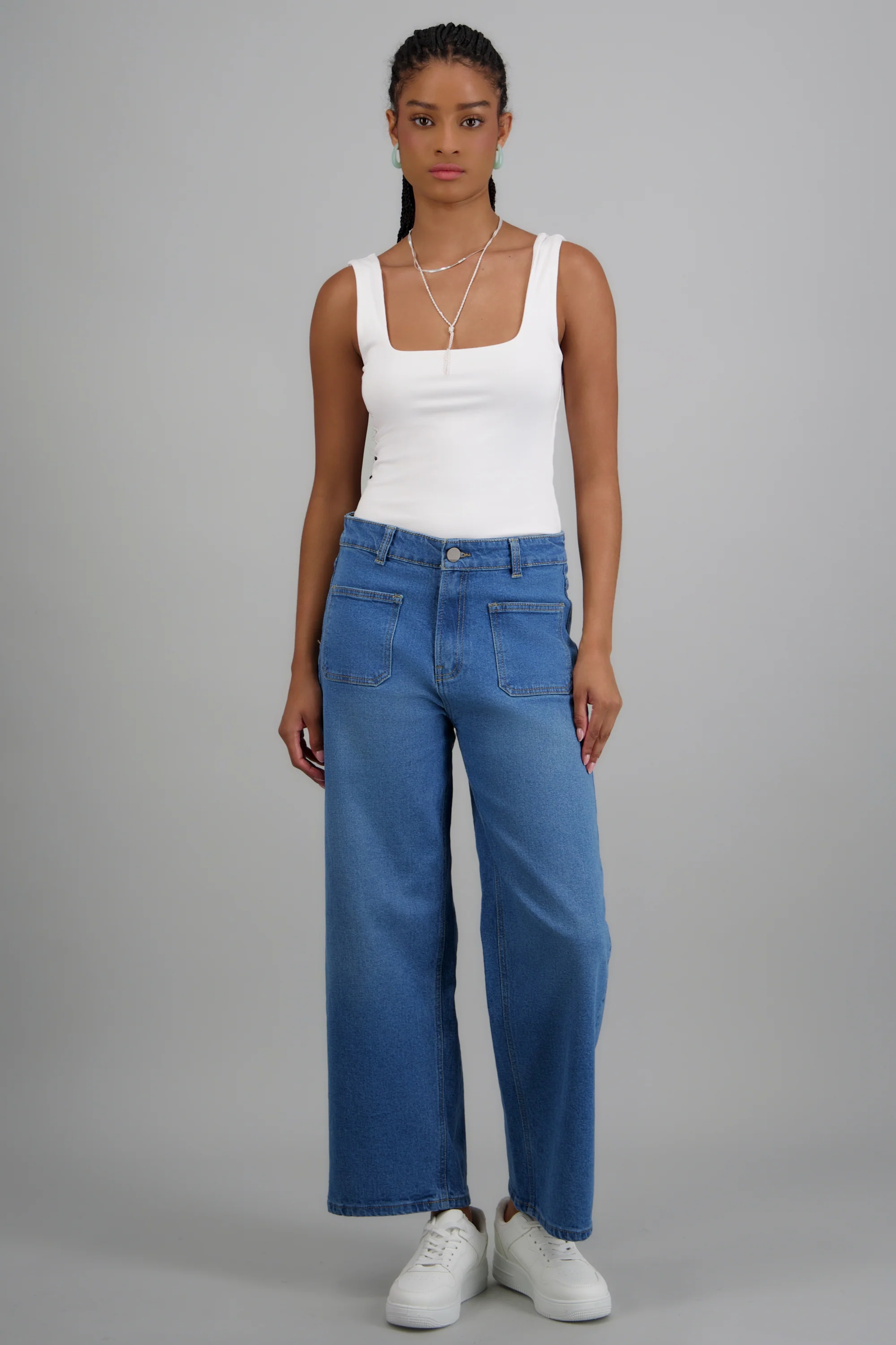 Jeans cropped bolsas parche - Image 3
