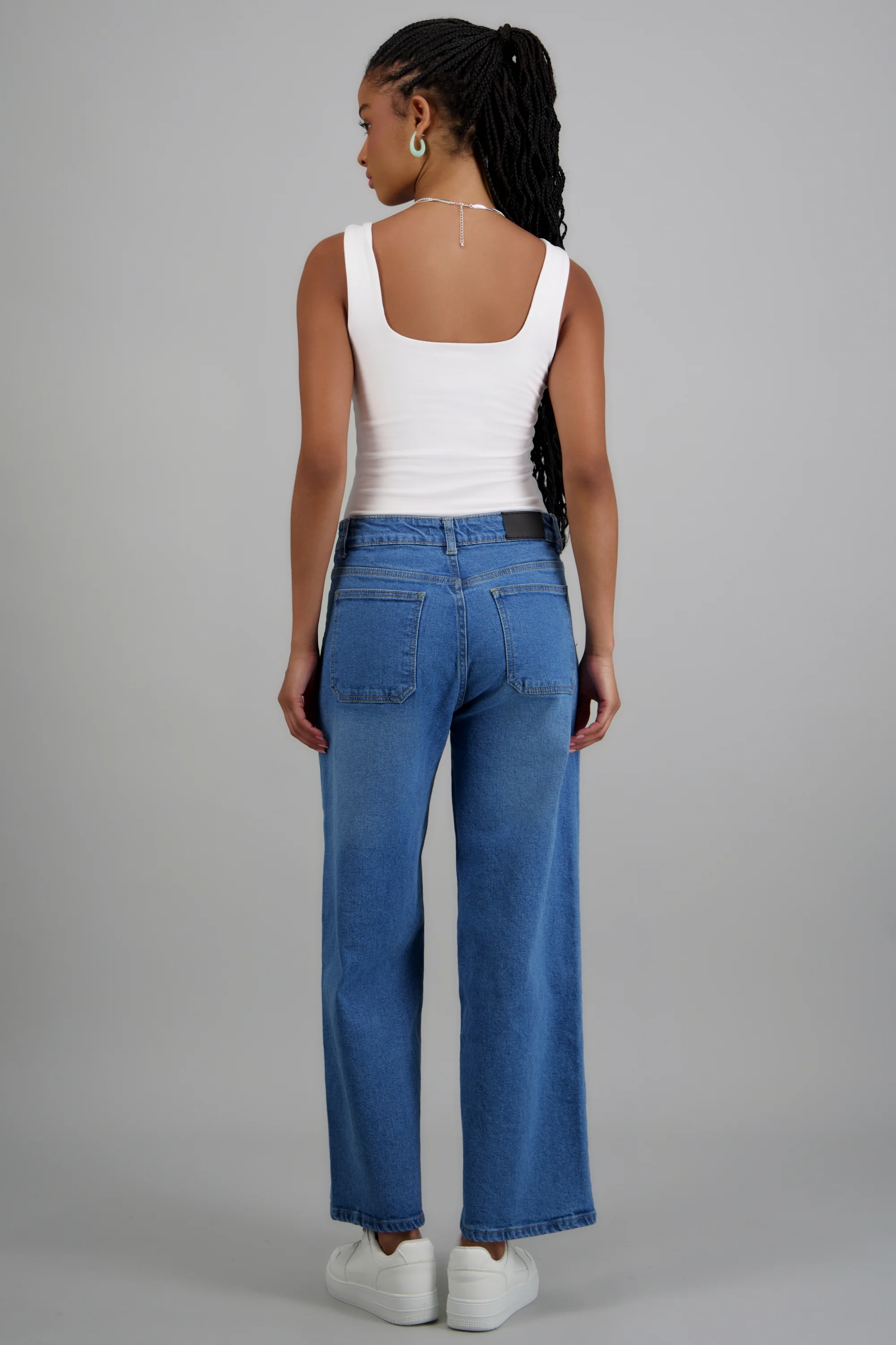 Jeans cropped bolsas parche - Image 4