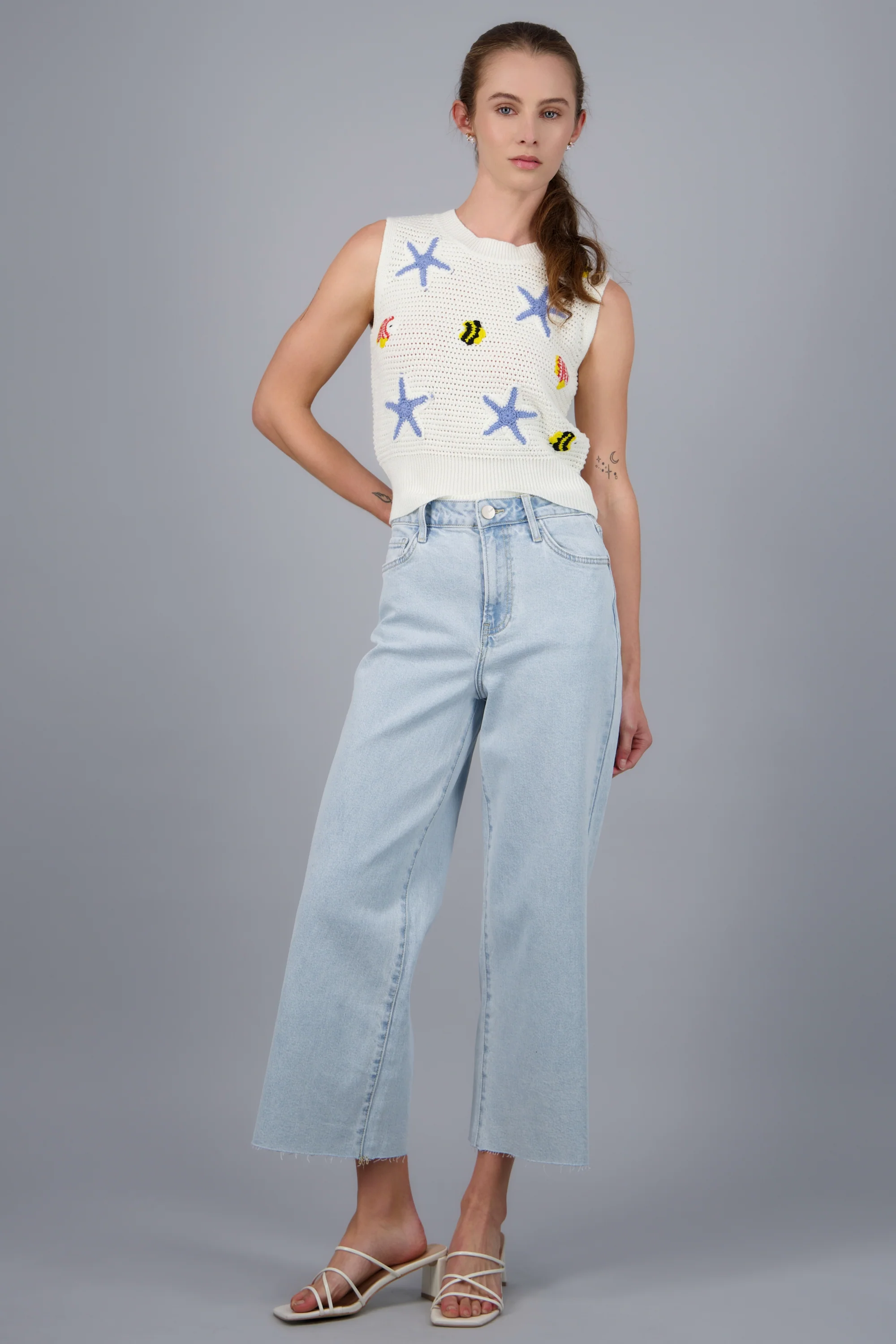 Jeans cropped al corte - Image 3