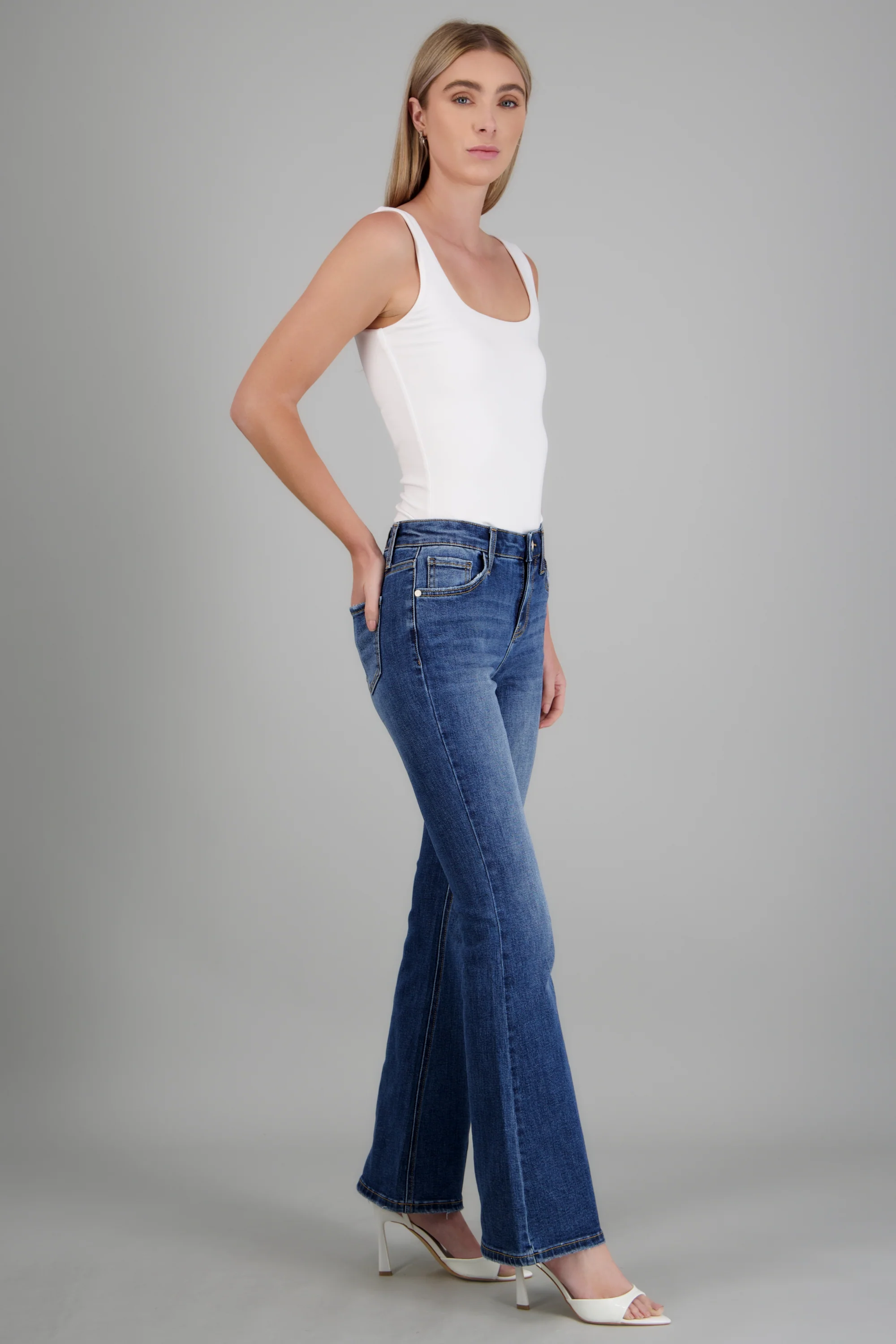 Jeans flare cintura media - Image 4