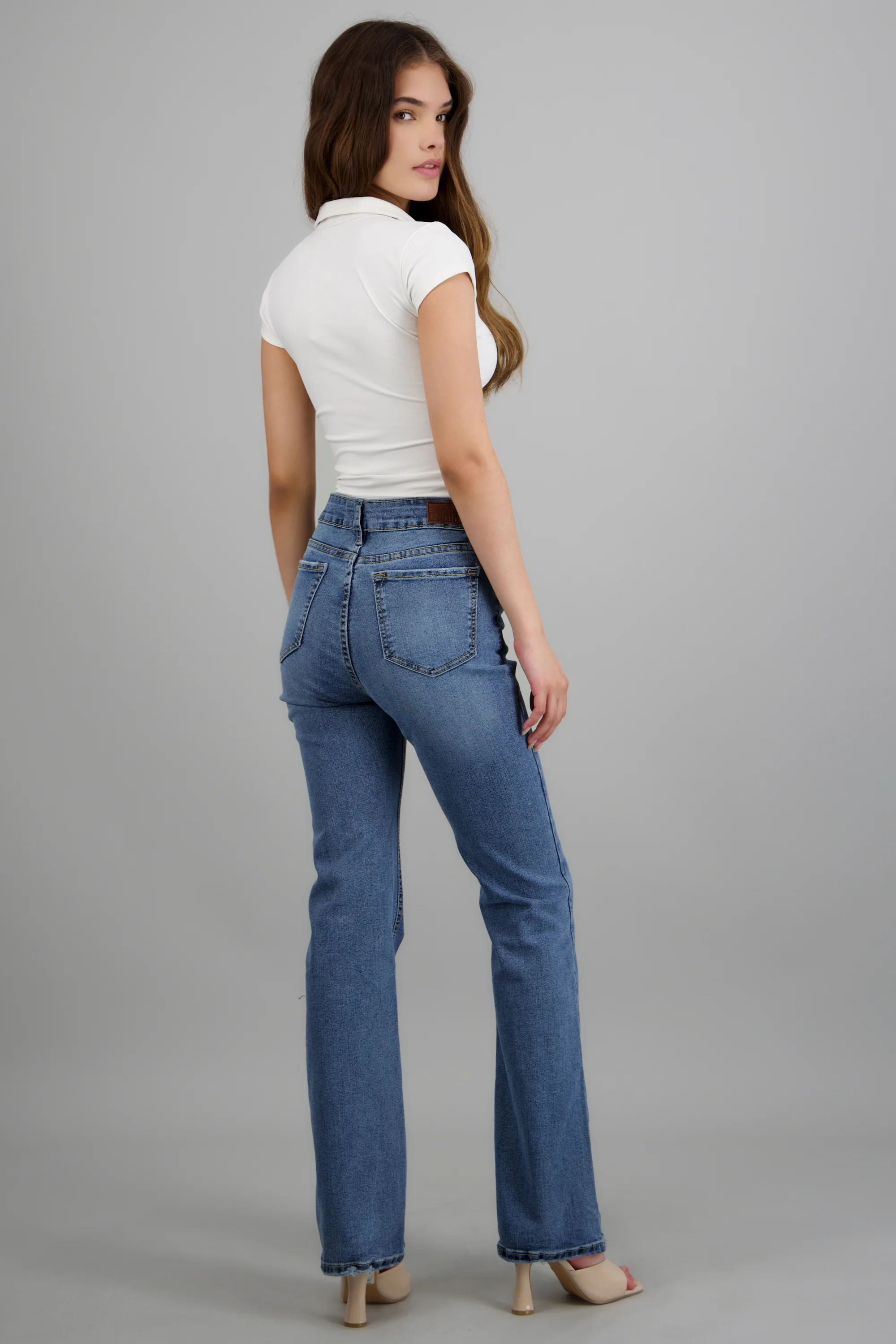 Jeans flare cintura media - Image 4