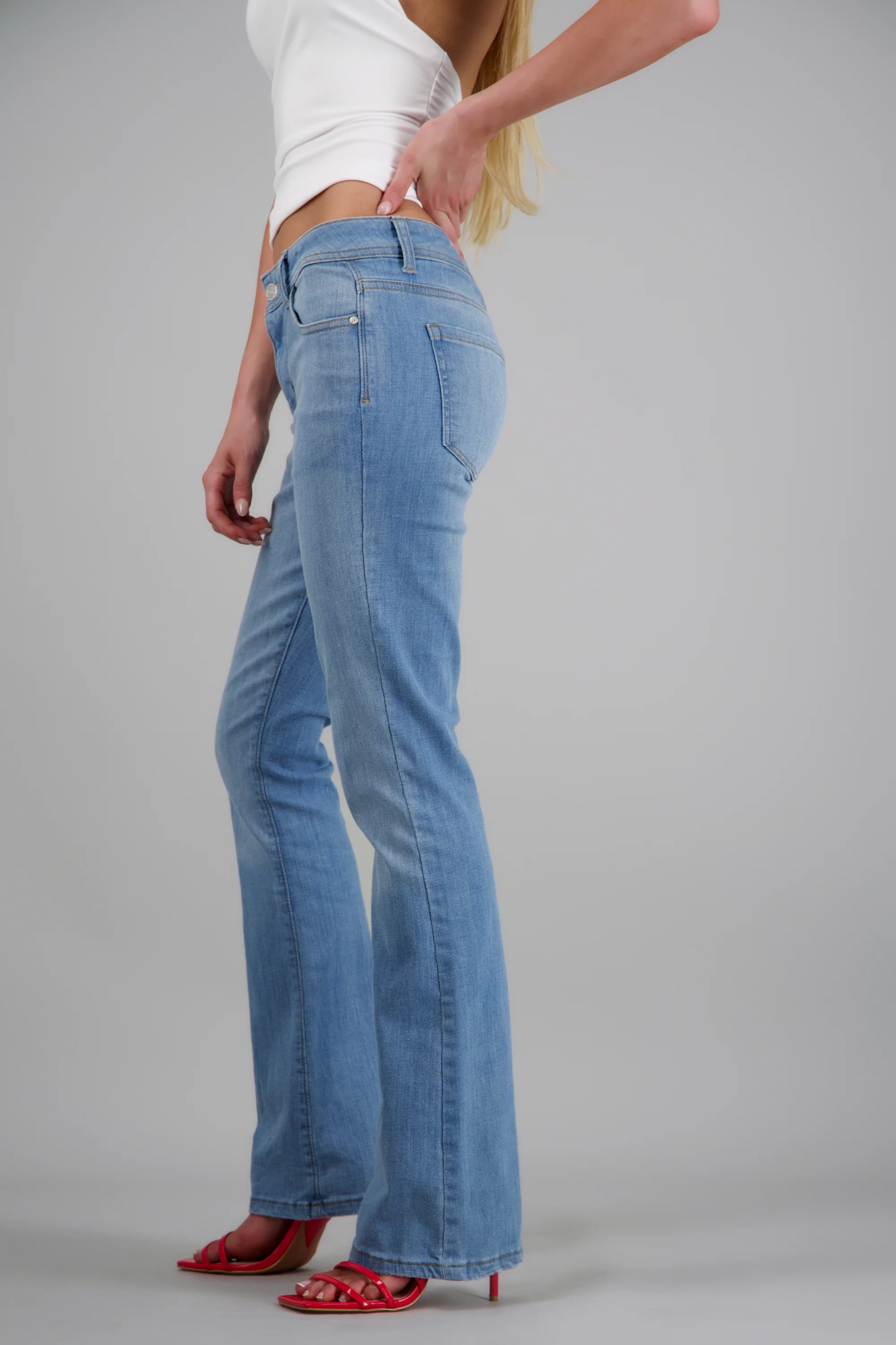 Jeans flare slim basico - Image 2