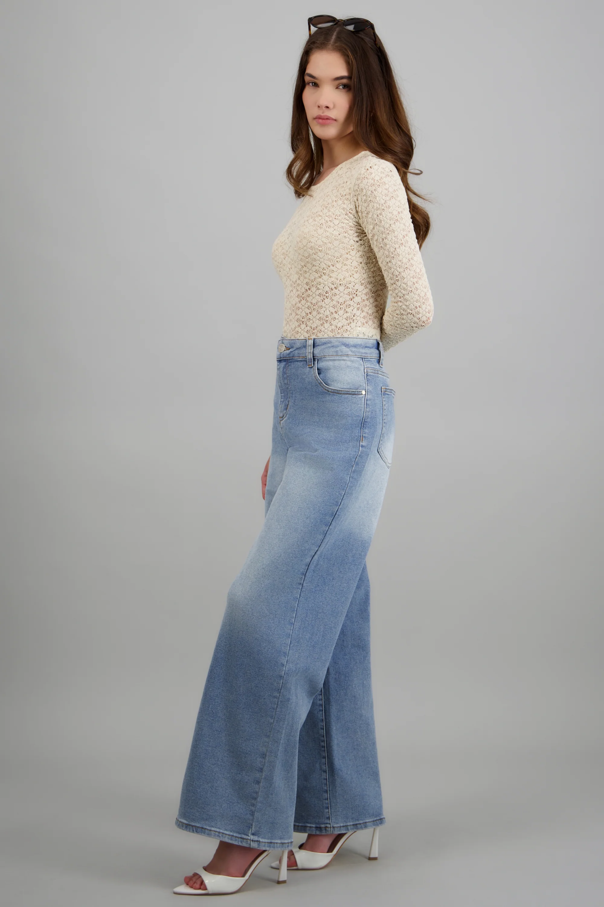 Jeans straight básicos - Image 4