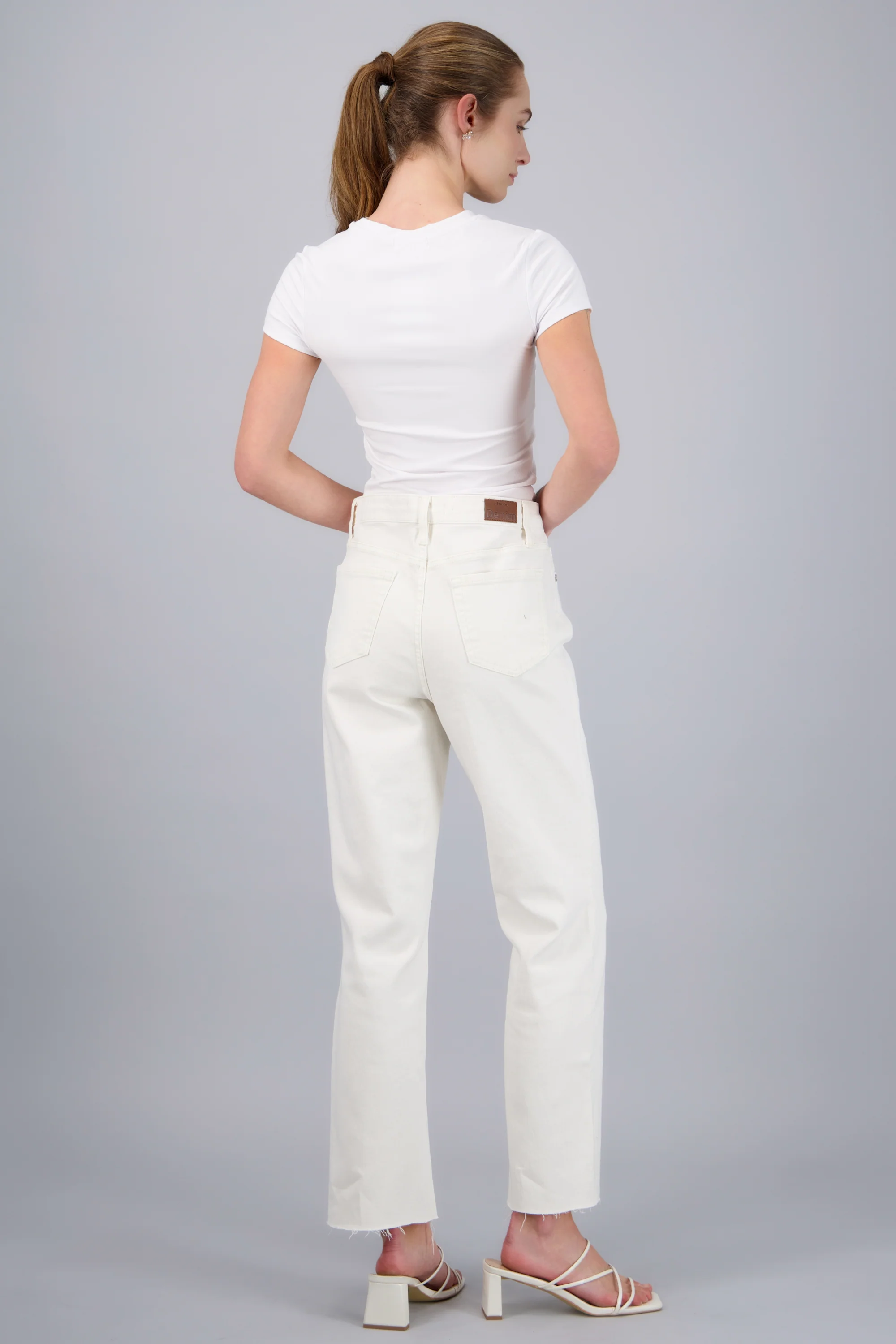 JEANS STRAIGHT AL CORTE - Image 4